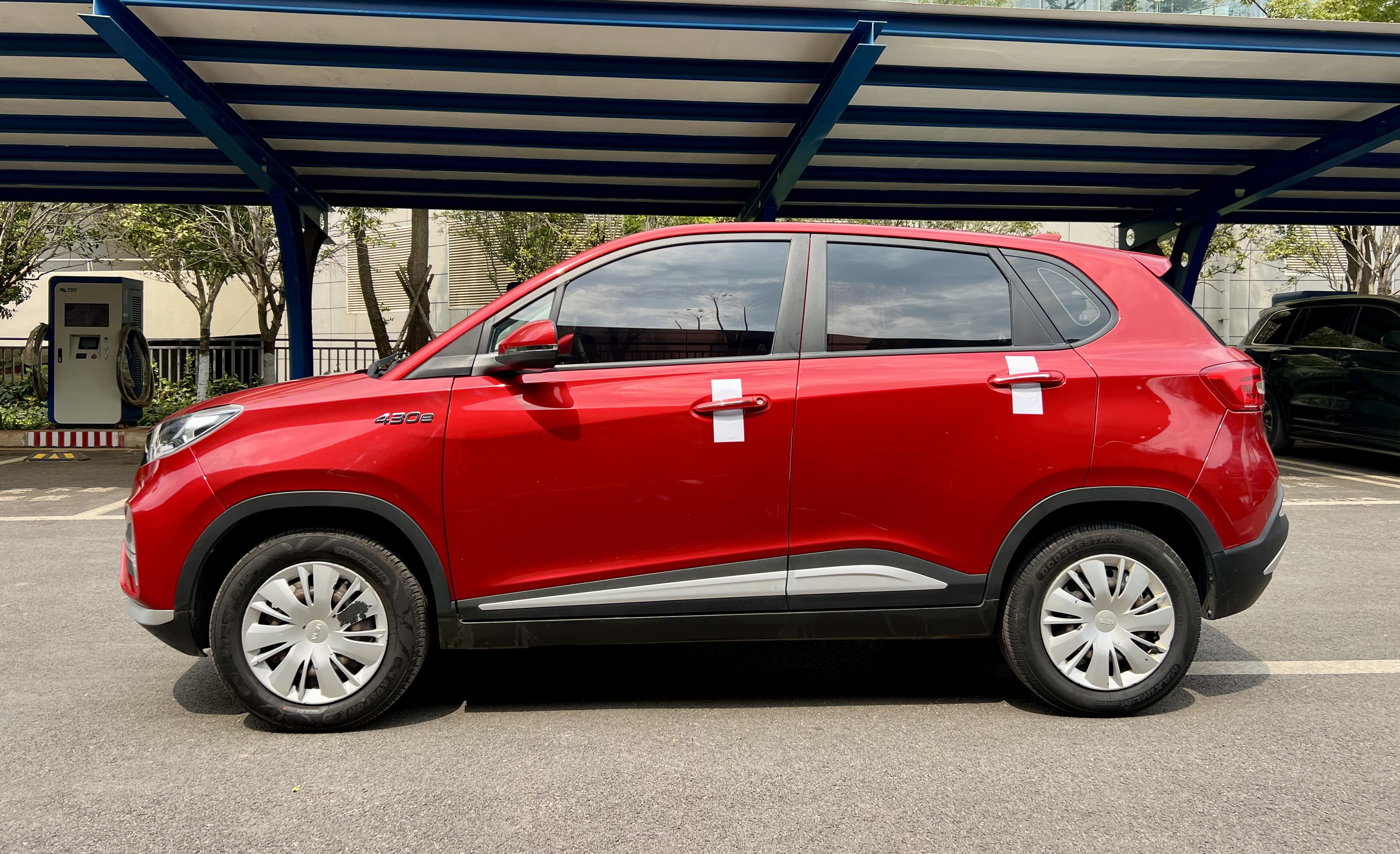 哪吒汽车 哪吒N01 2020 汽车图片 #8