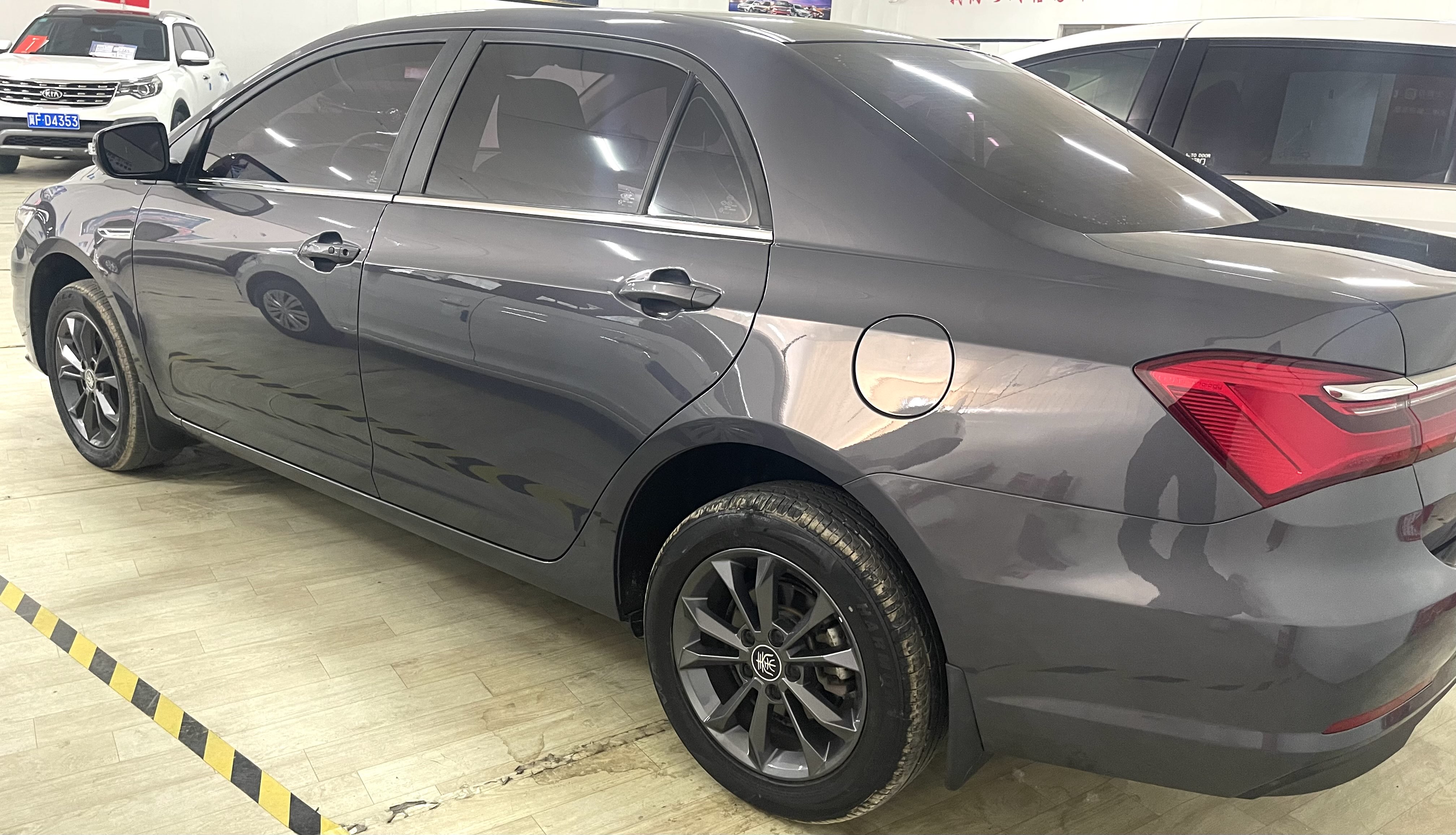 BYD Qin 2021 изображение автомобиля #8