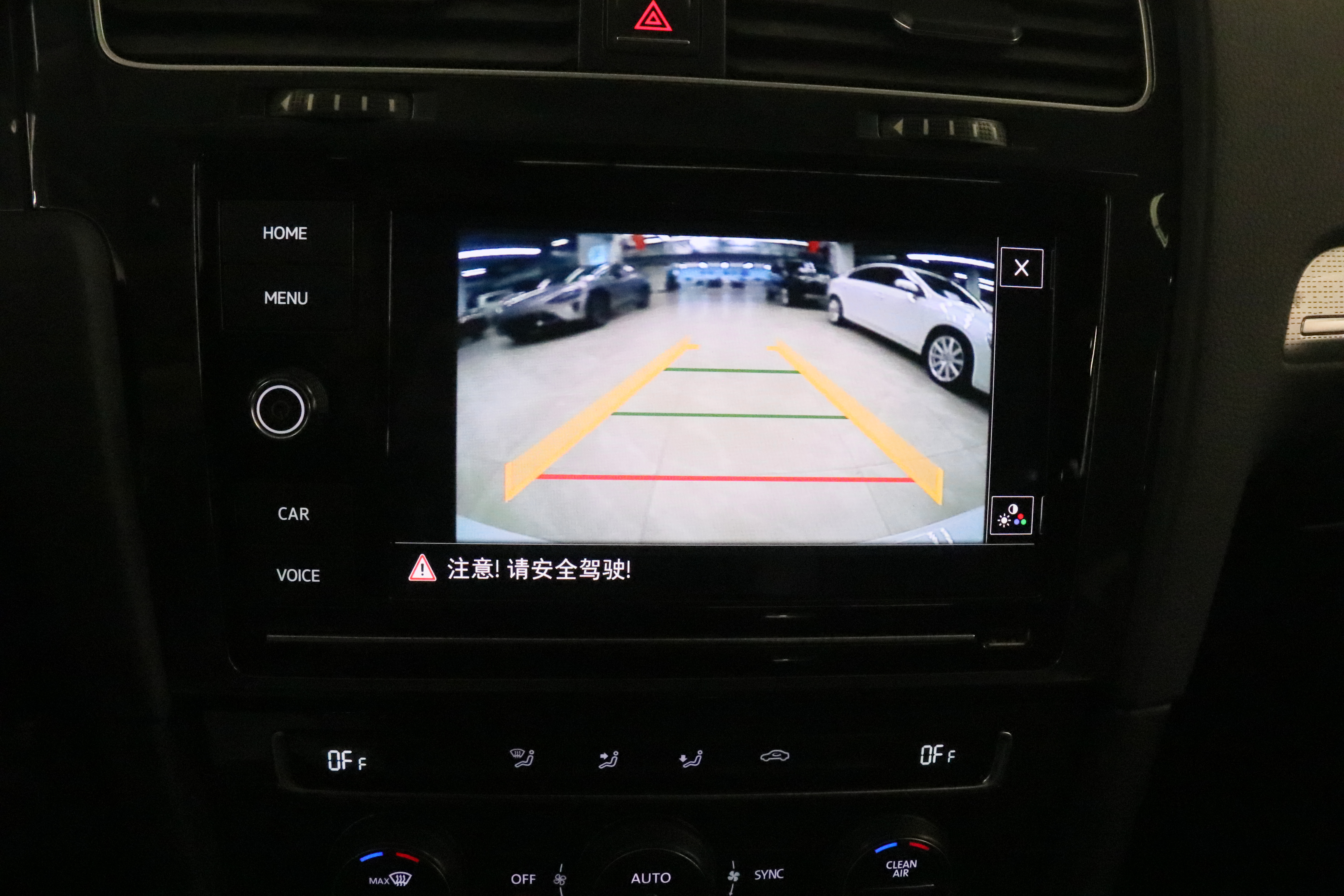 Volkswagen Golf Pure Electric 2020 #8 Volkswagen Golf Pure Electric 2020 car image #8