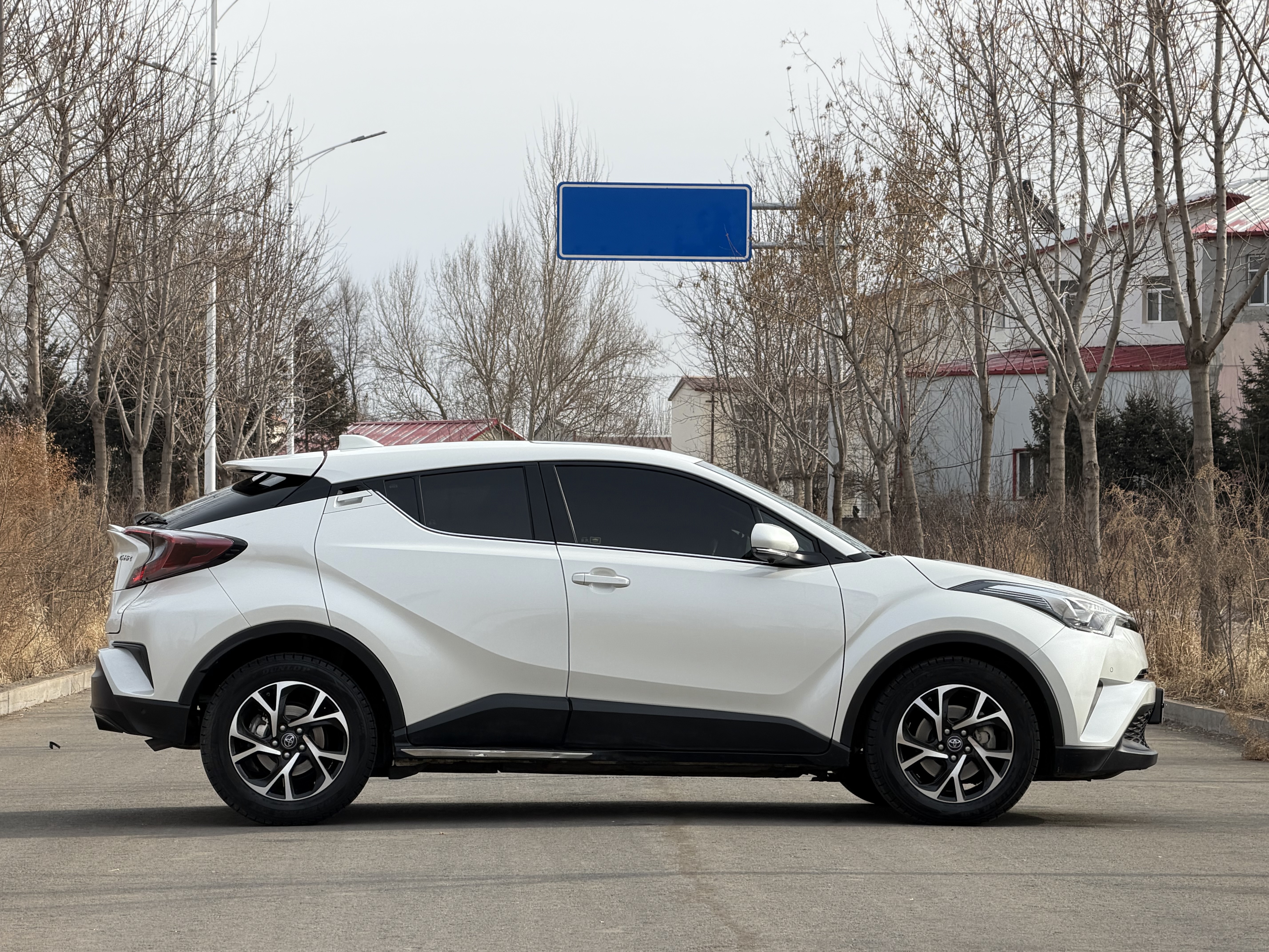 Toyota C-HR 2020 immagine di auto #8