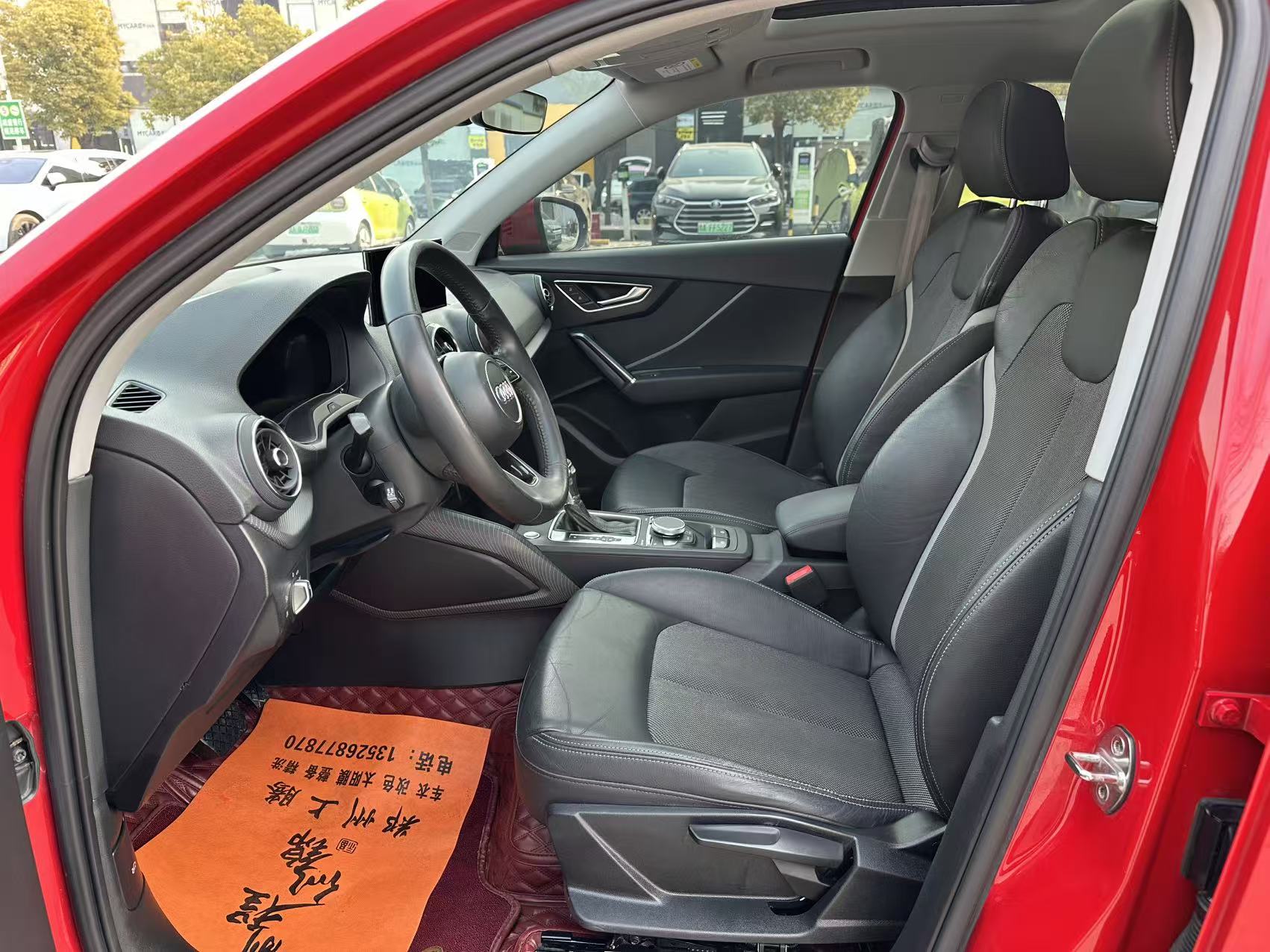 Audi Q2L e-tron 2020 imagen de coche #8