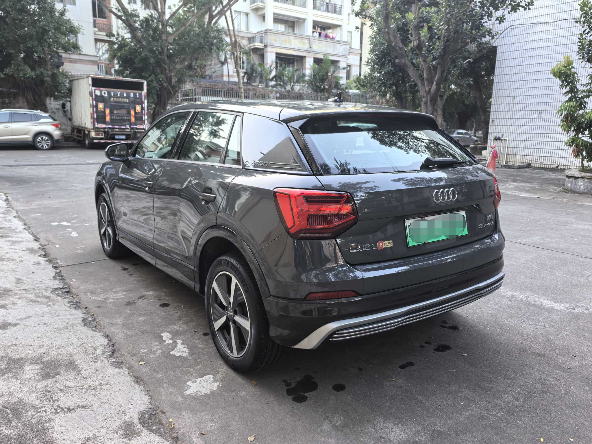 Audi Q2L e-tron 2021 car image #8