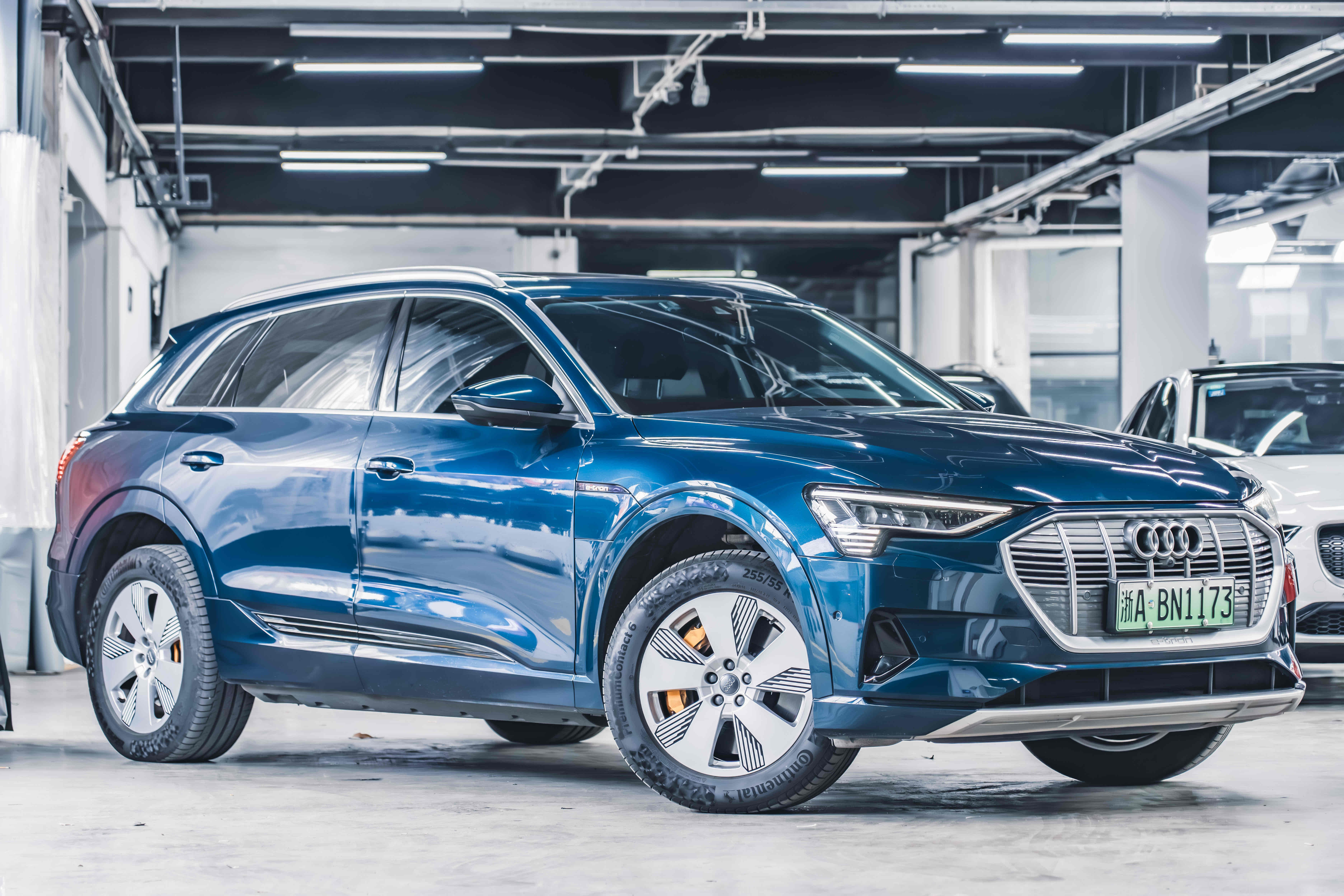 Audi e-tron (Imported) 2020 car image #8
