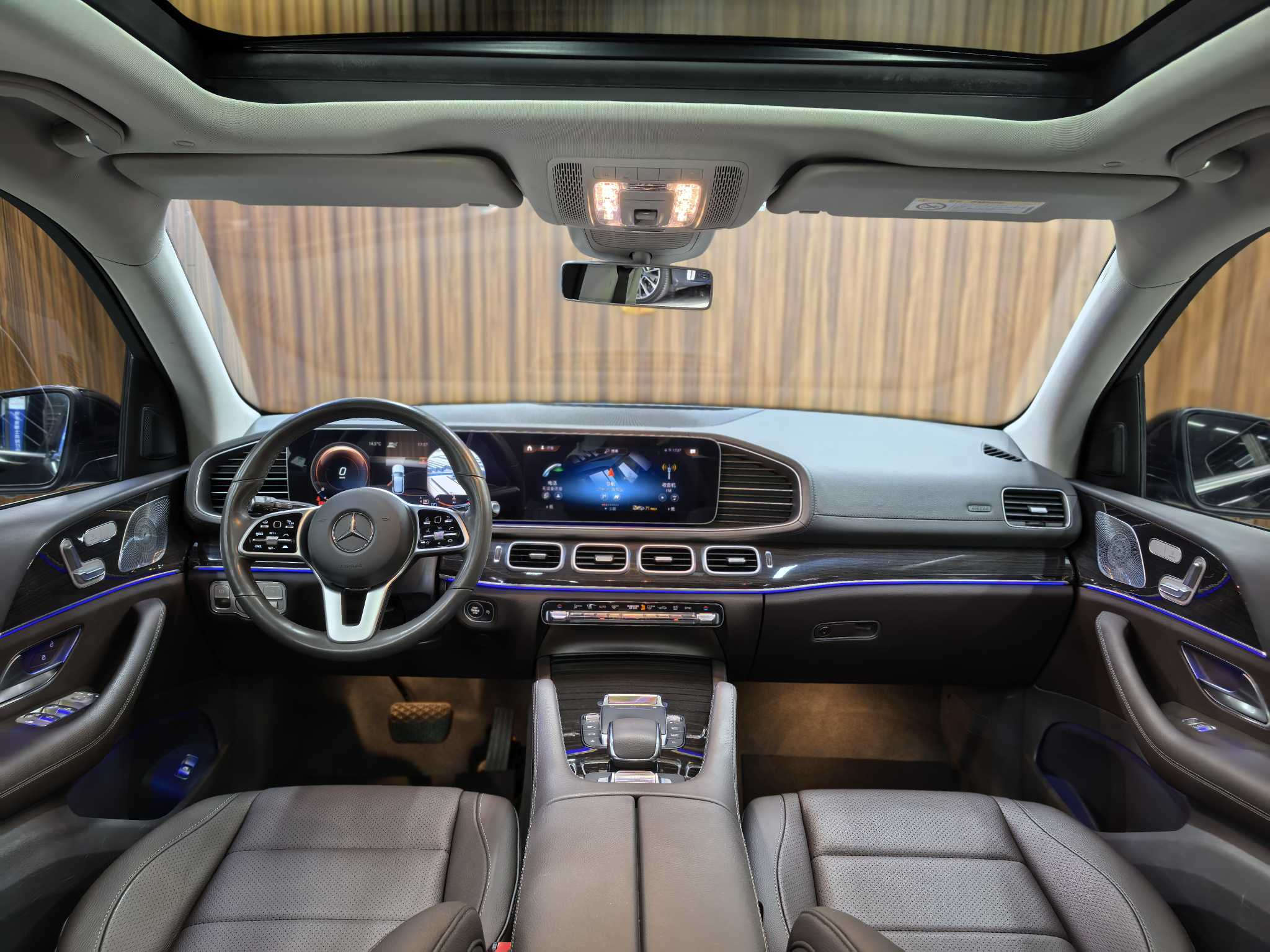 Mercedes-Benz GLE Class 2020 car image #8