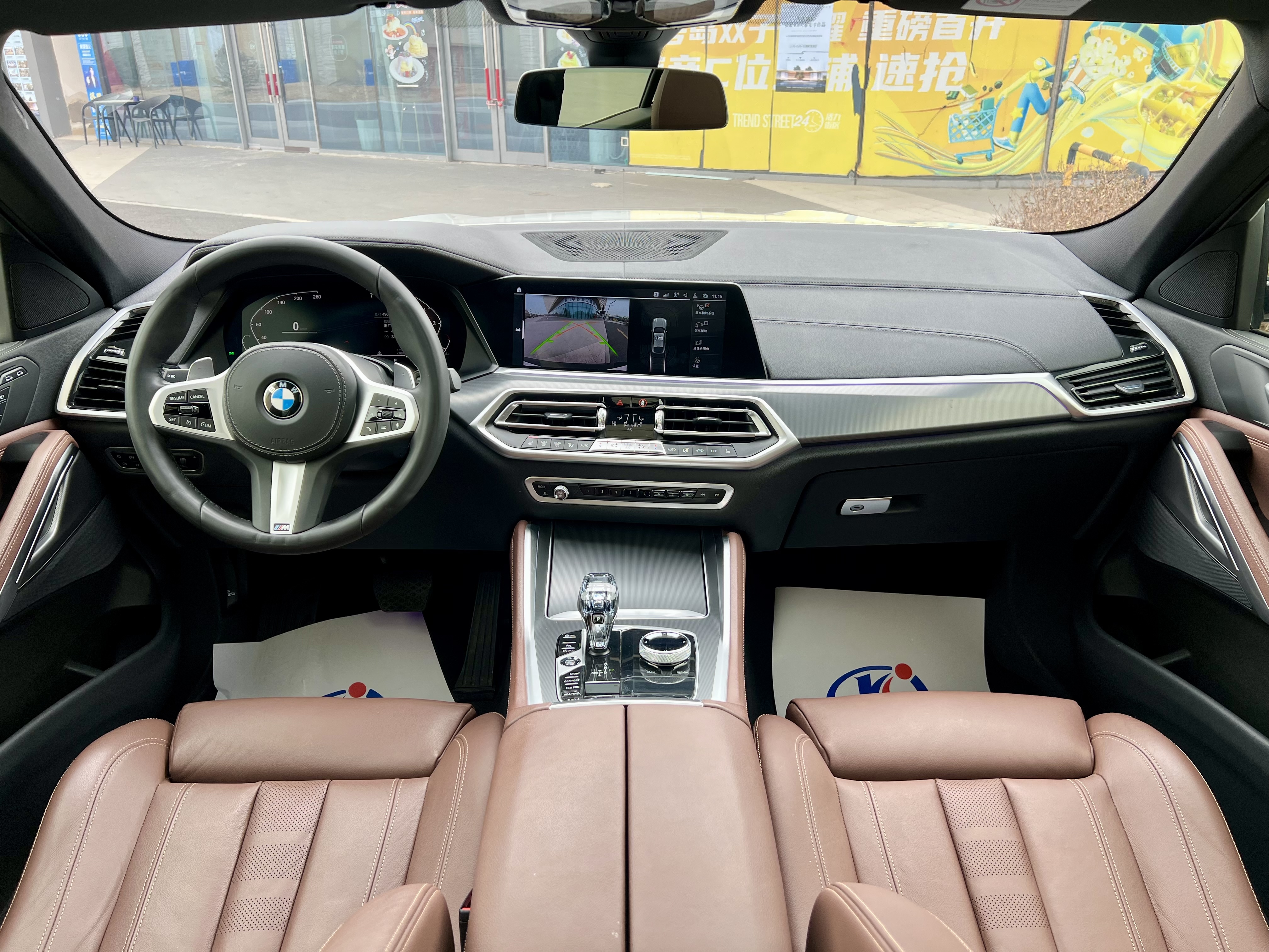 BMW X6 2020 car image #8