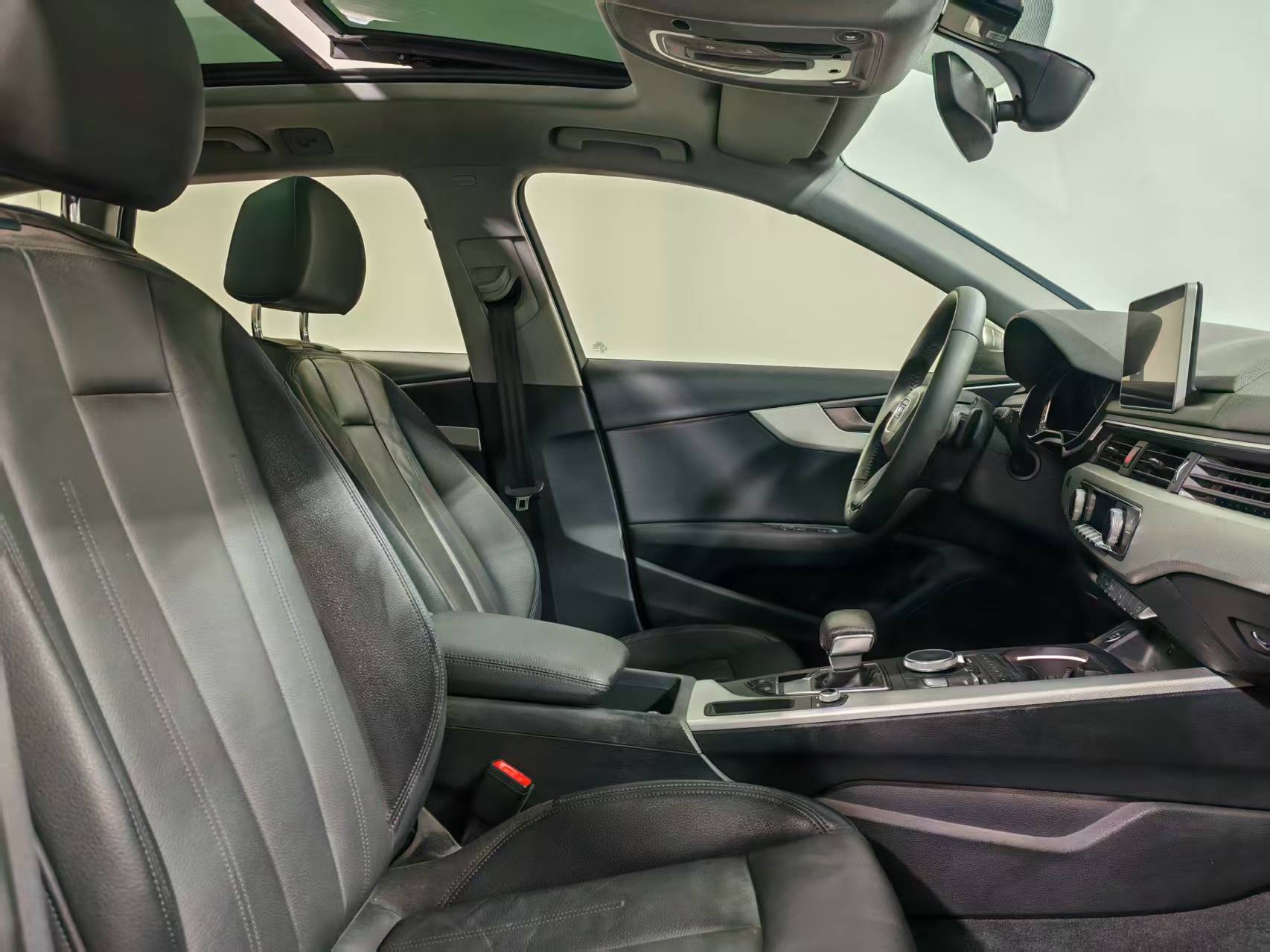 Audi A4 (Imported) 2020 #8 Audi A4 (Imported) 2020 car image #8