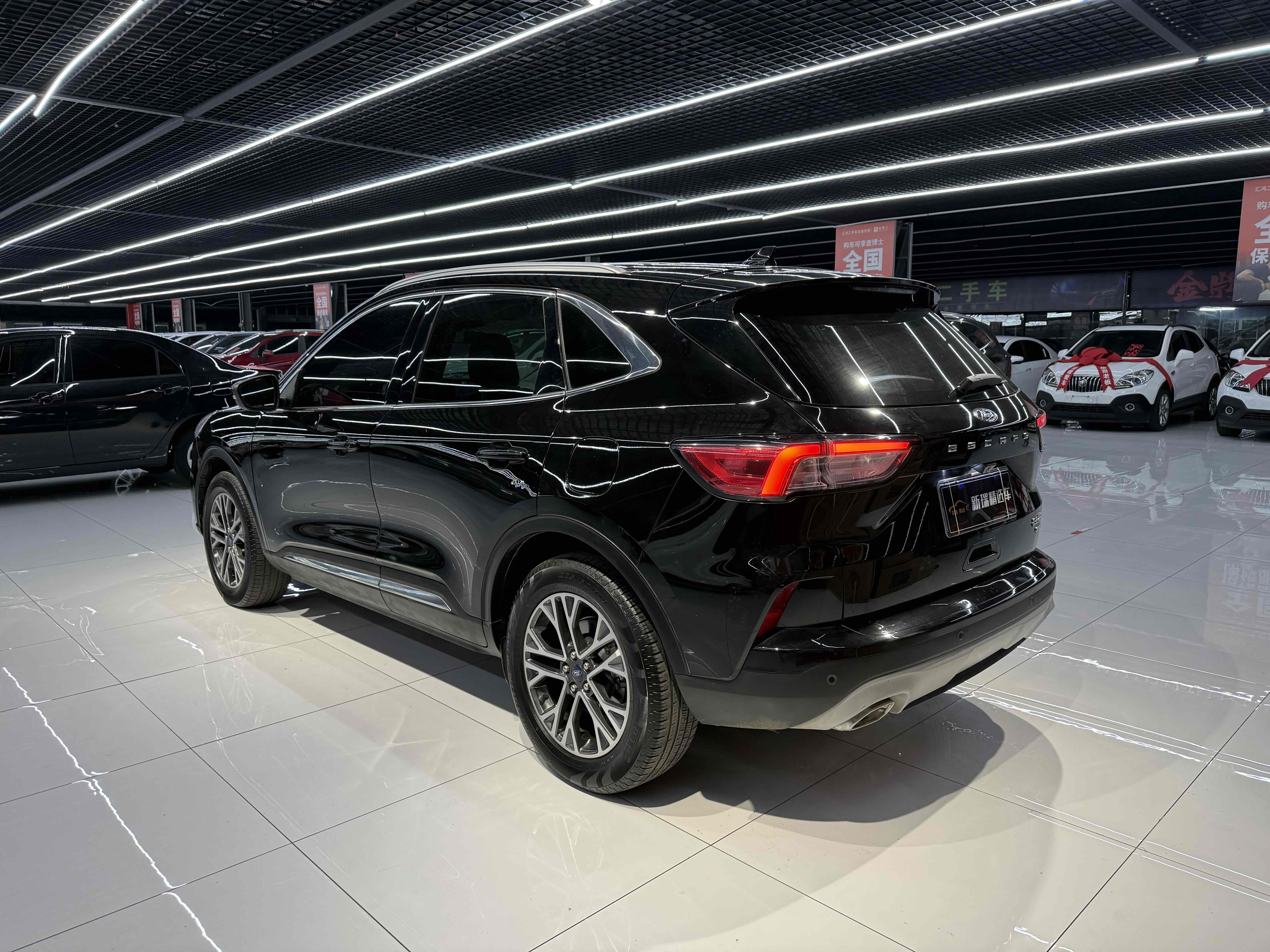 Ford Escape (Imported) 2020 #8 Ford Escape (Imported) 2020 car image #8