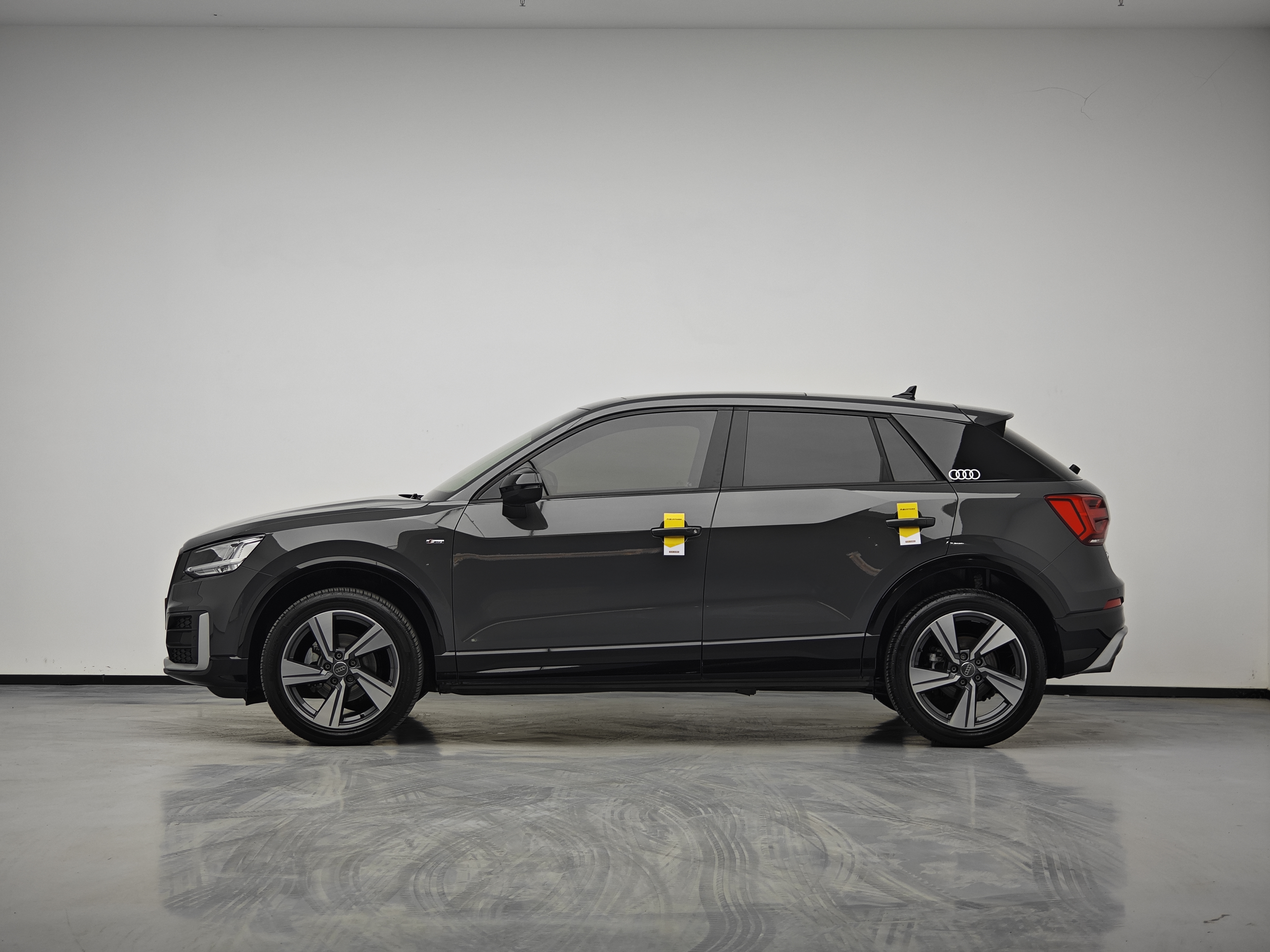 Q2L 2020 car image #8