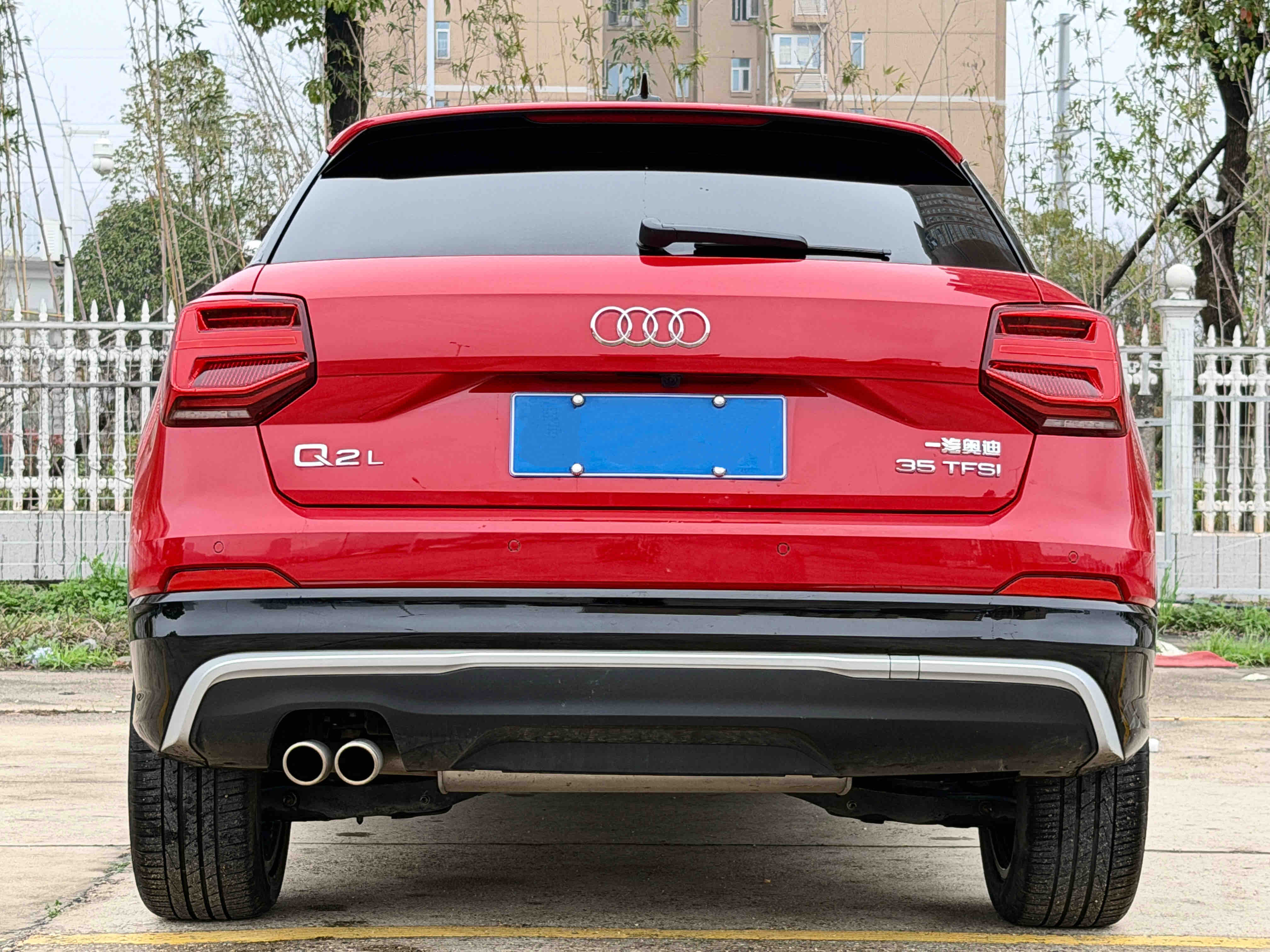 Audi Q2L 2021 car image #8