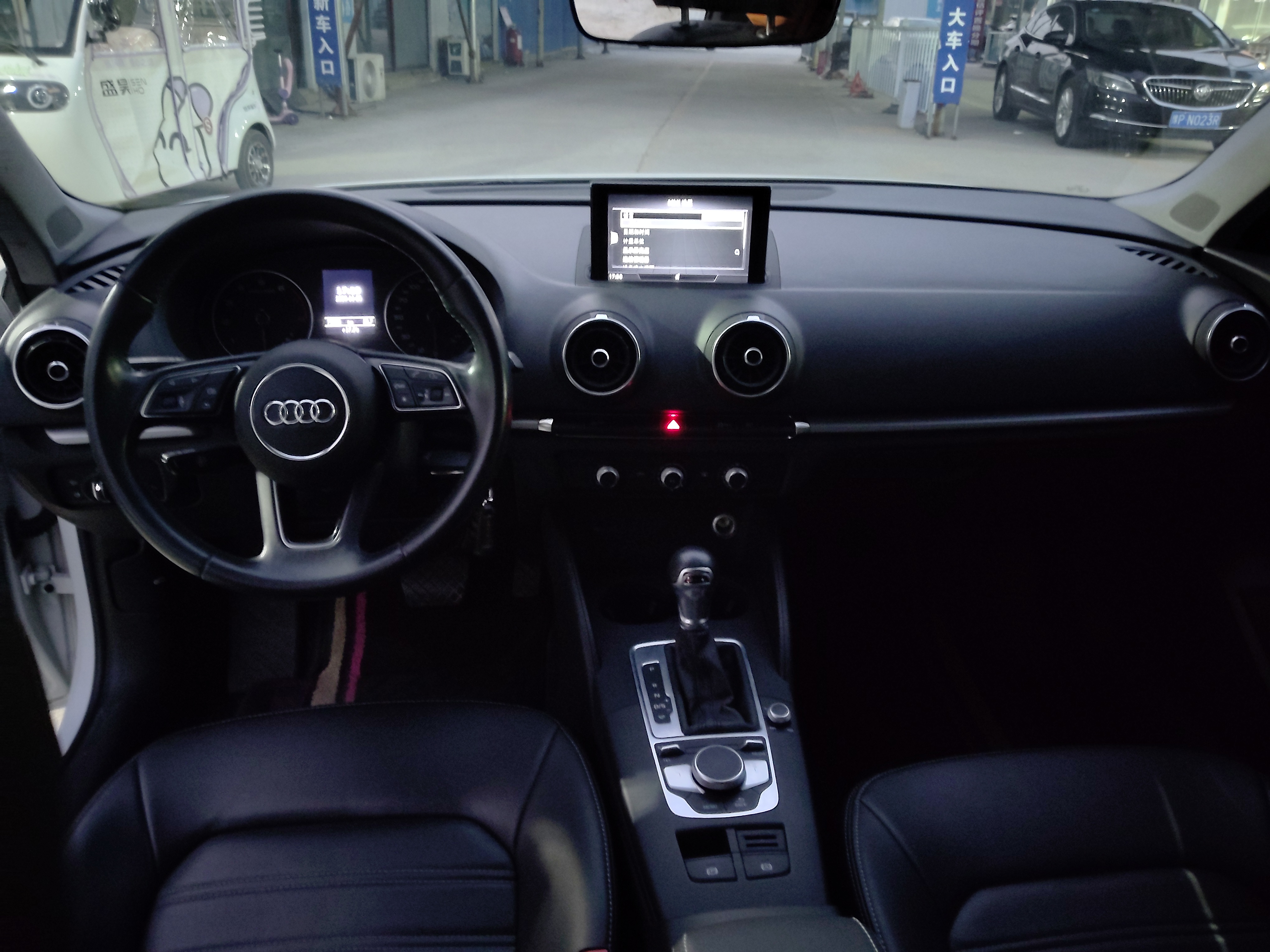 Audi A3 2019 car image #8