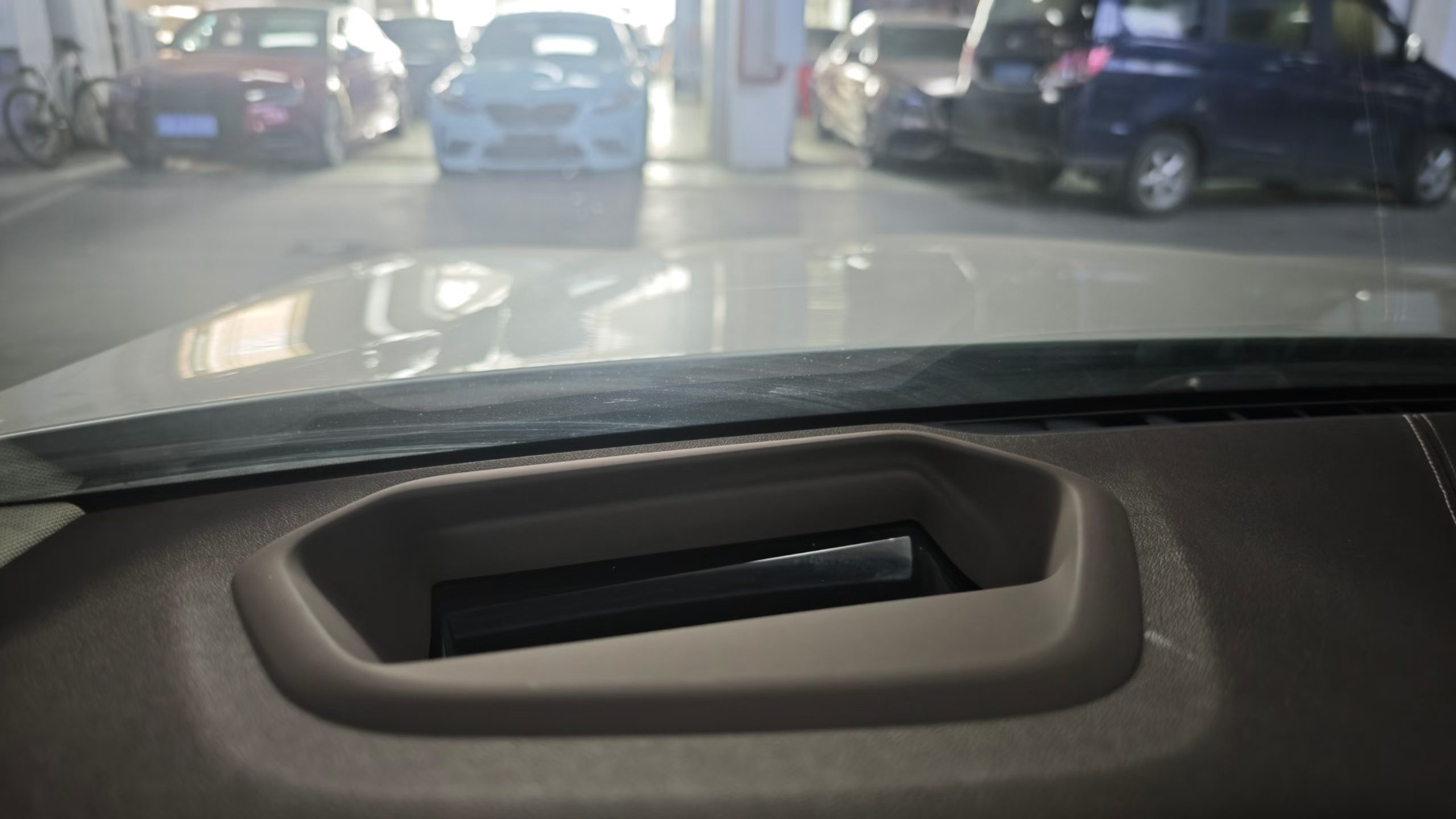 BMW 5 Series New Energy 2019 #8 BMW 5 Series New Energy 2019 car image #8