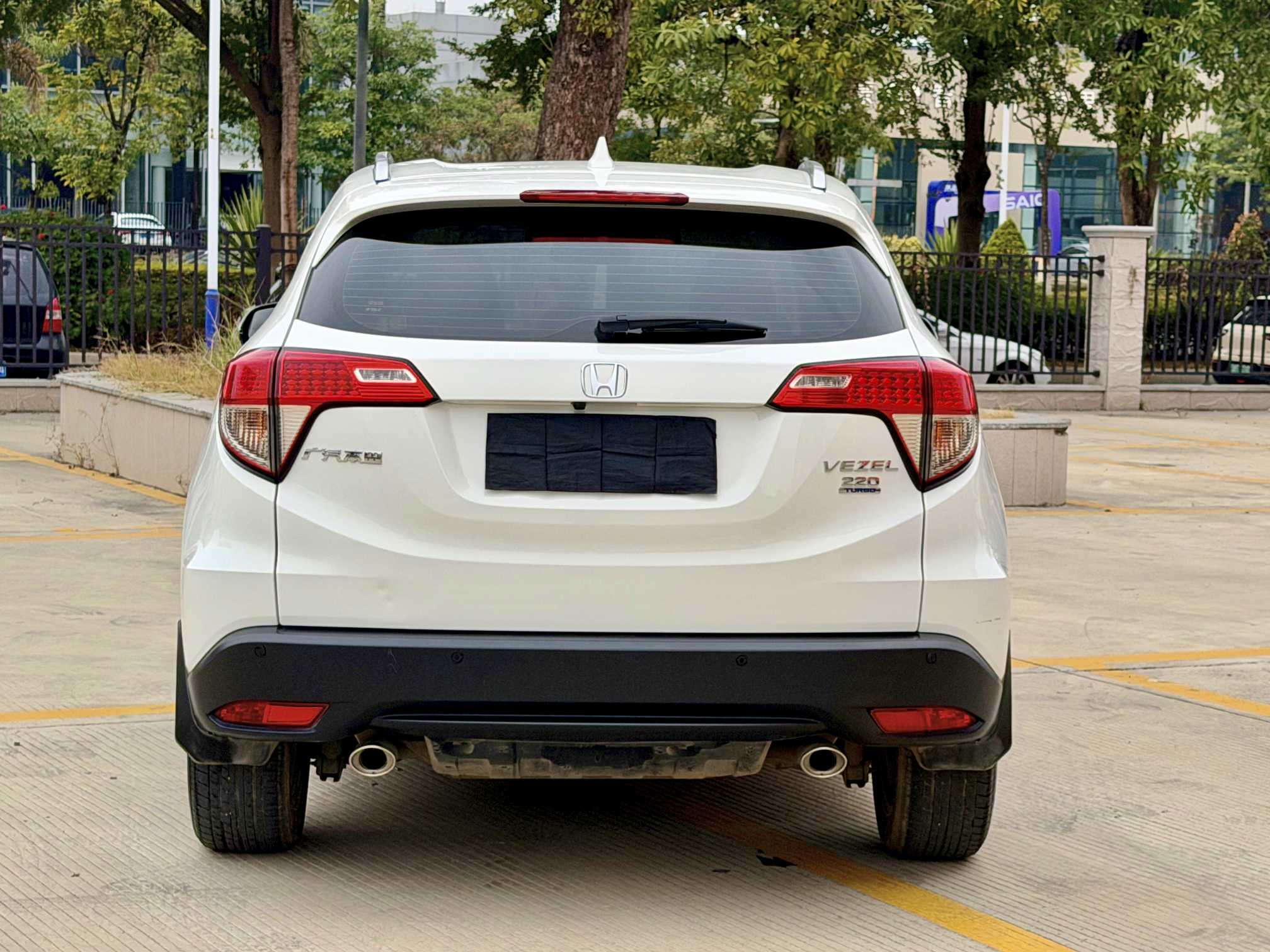 Honda VEZEL 2022 #8 Honda VEZEL 2022 car image #8