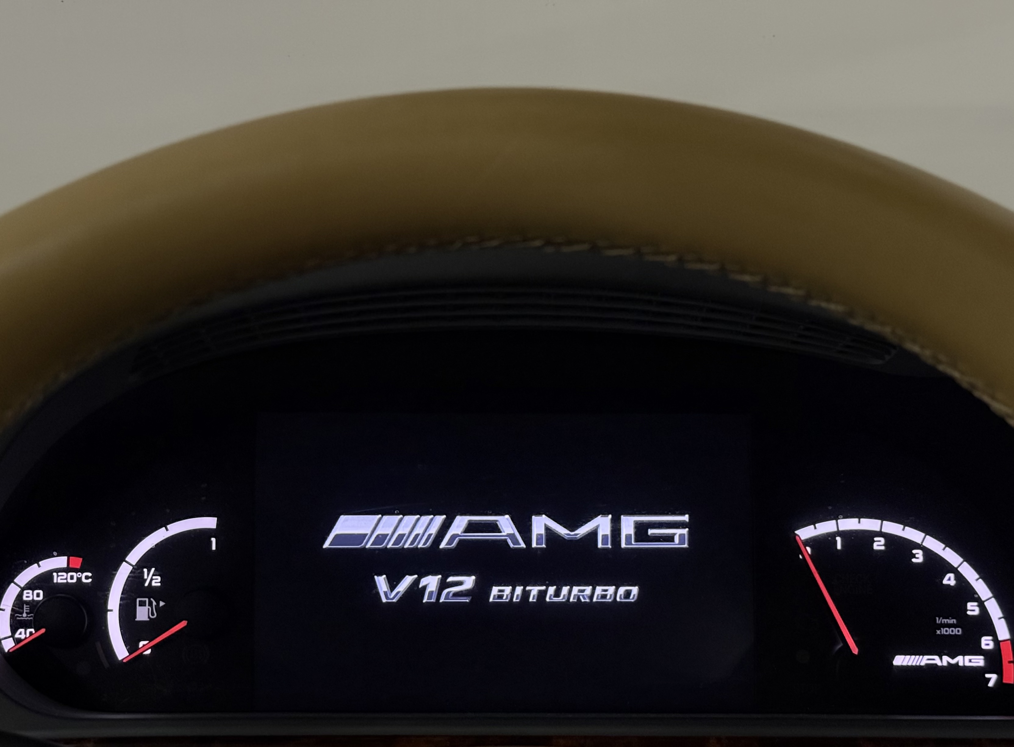 Mercedes-Benz S AMG 2010 car image #8