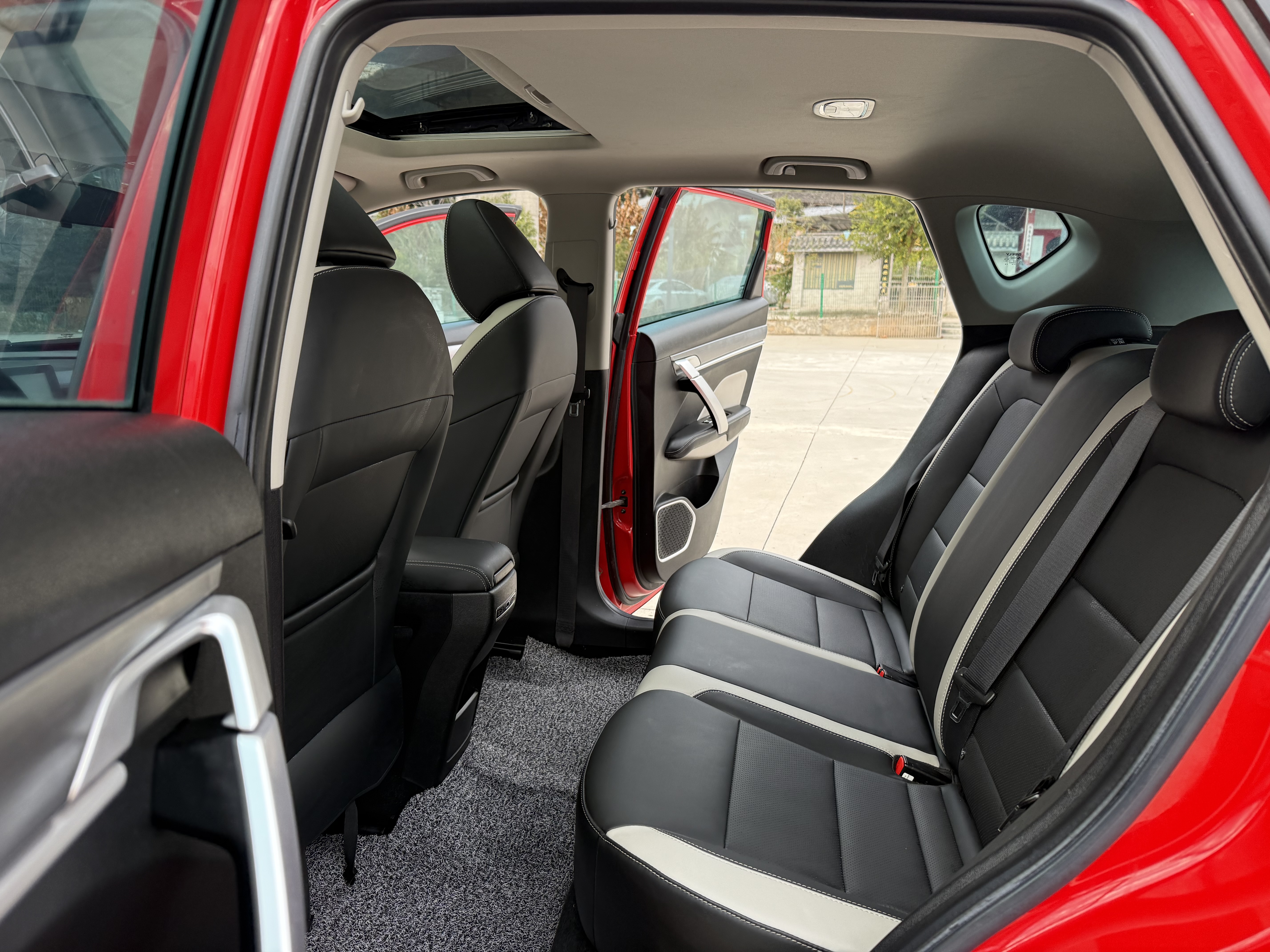 GEELY Coolray 2020 car image #8