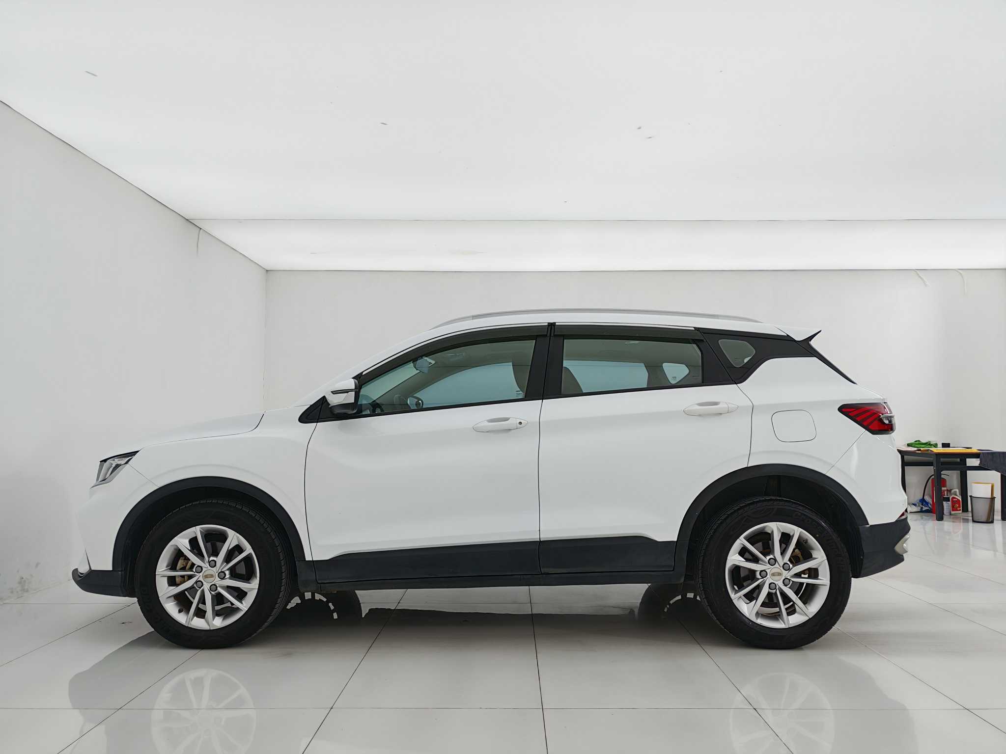 GEELY Coolray 2020 car image #8