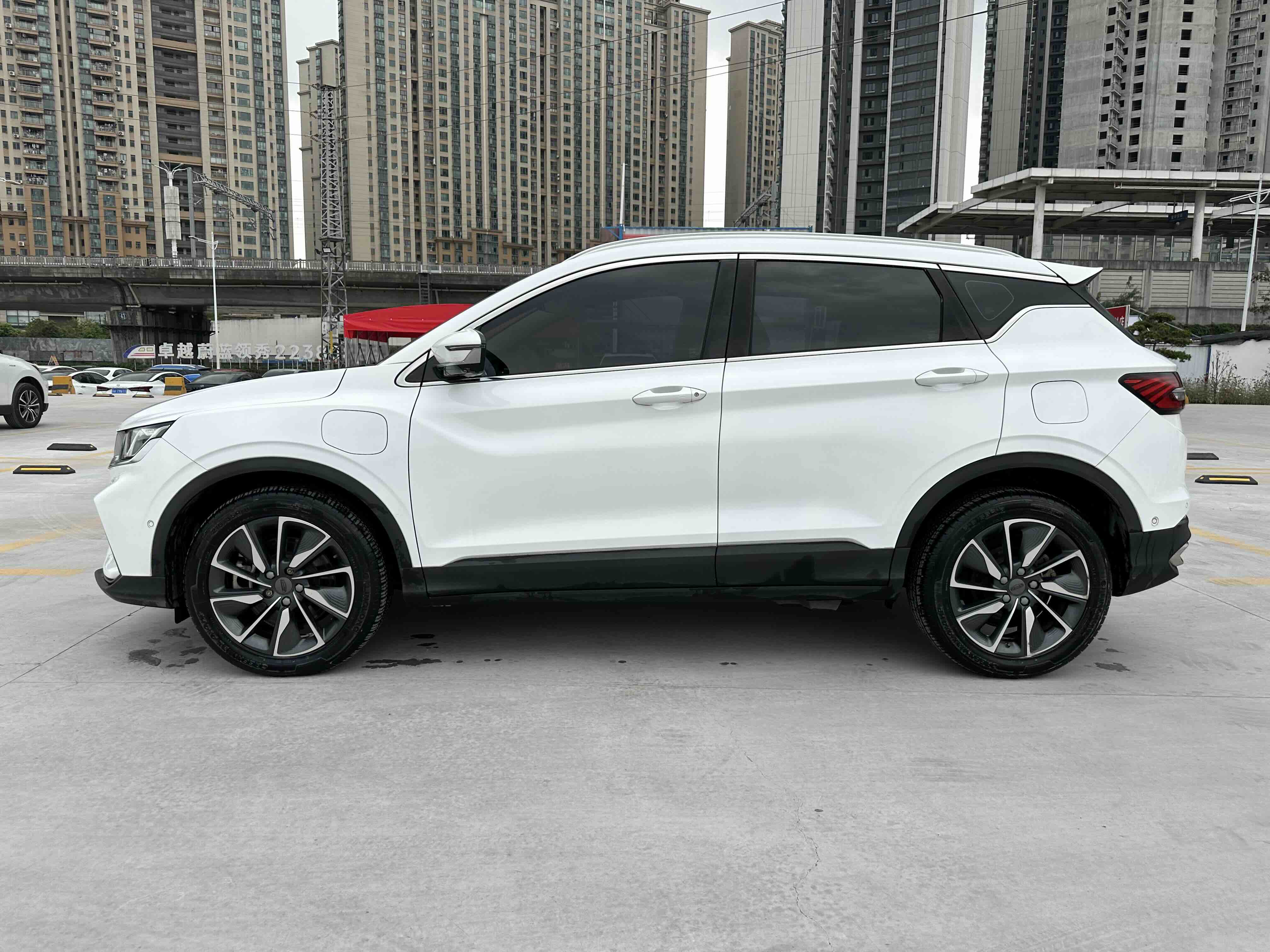 GEELY Coolray New Energy 2019 car image #8