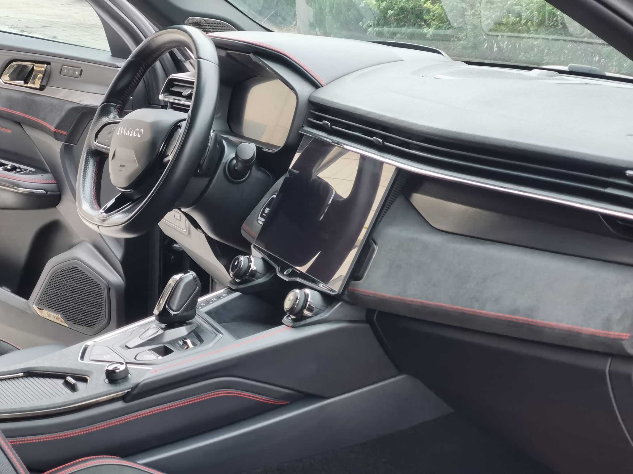 Lynk & Co 05 2020 car image #8