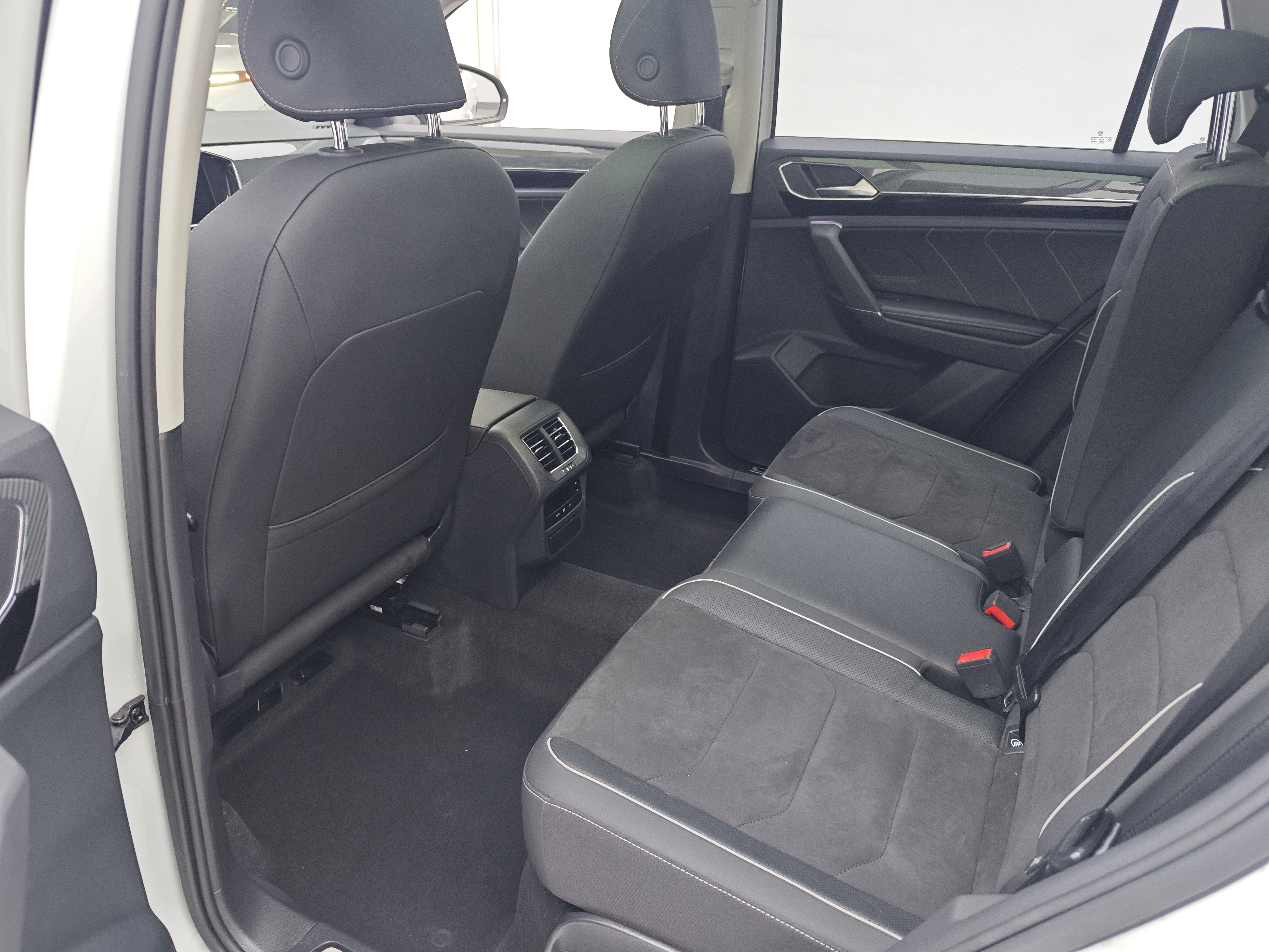 Volkswagen Tayron 2021 immagine di auto #8