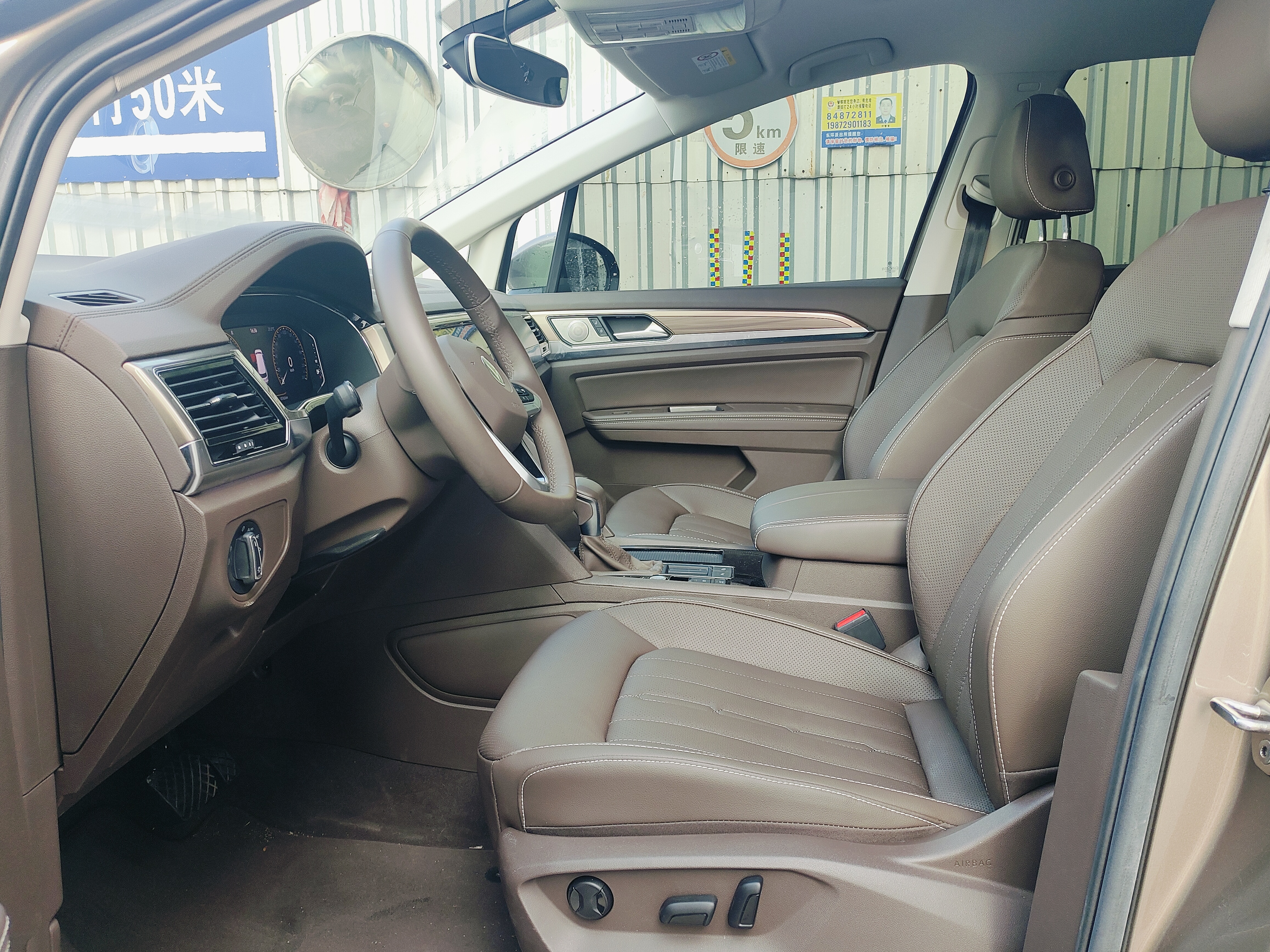 Volkswagen 2021 immagine di auto #8
