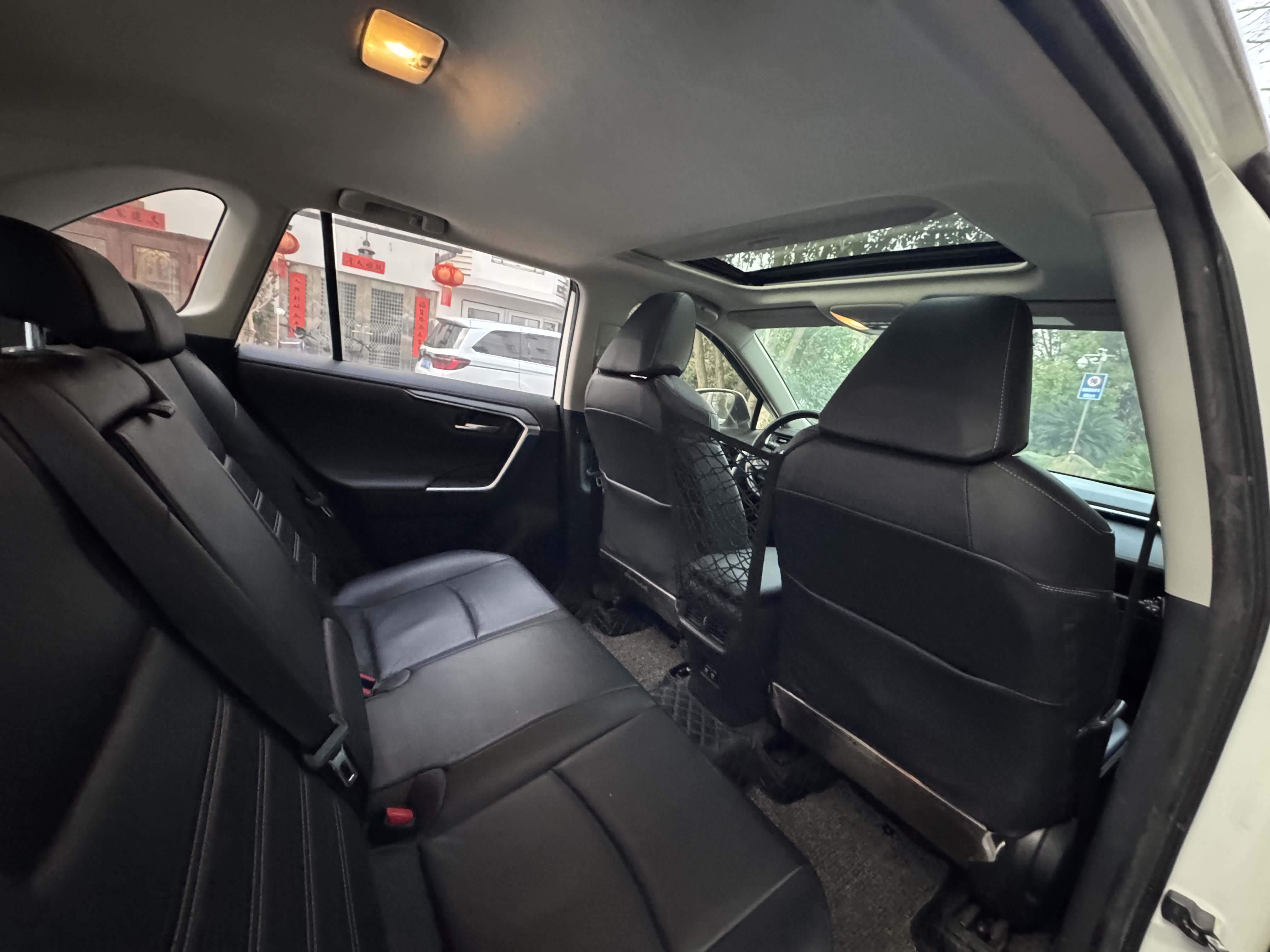 Toyota RAV4 2020 car image #8