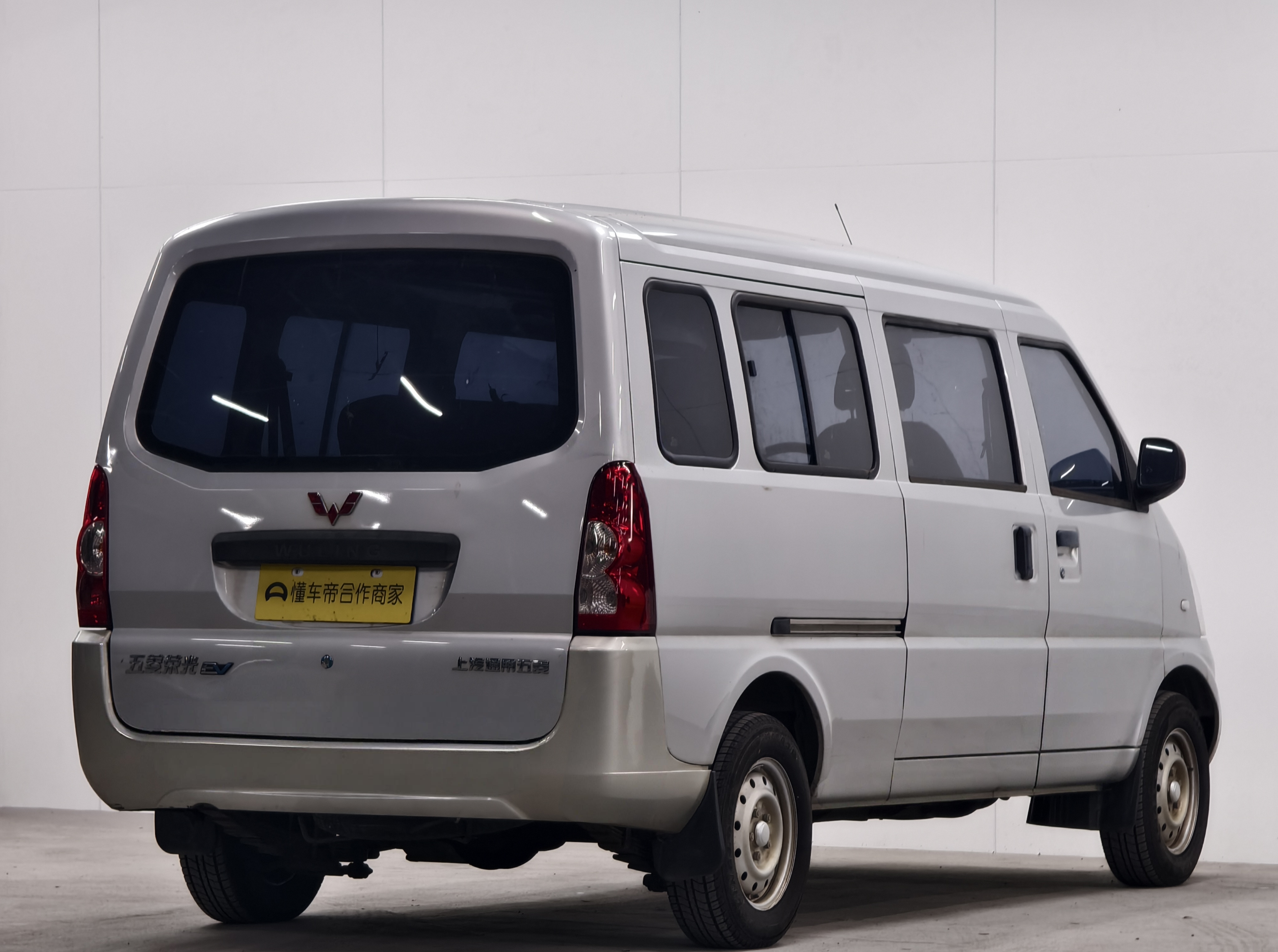 Wuling Rongguang EV 2022 immagine di auto #8