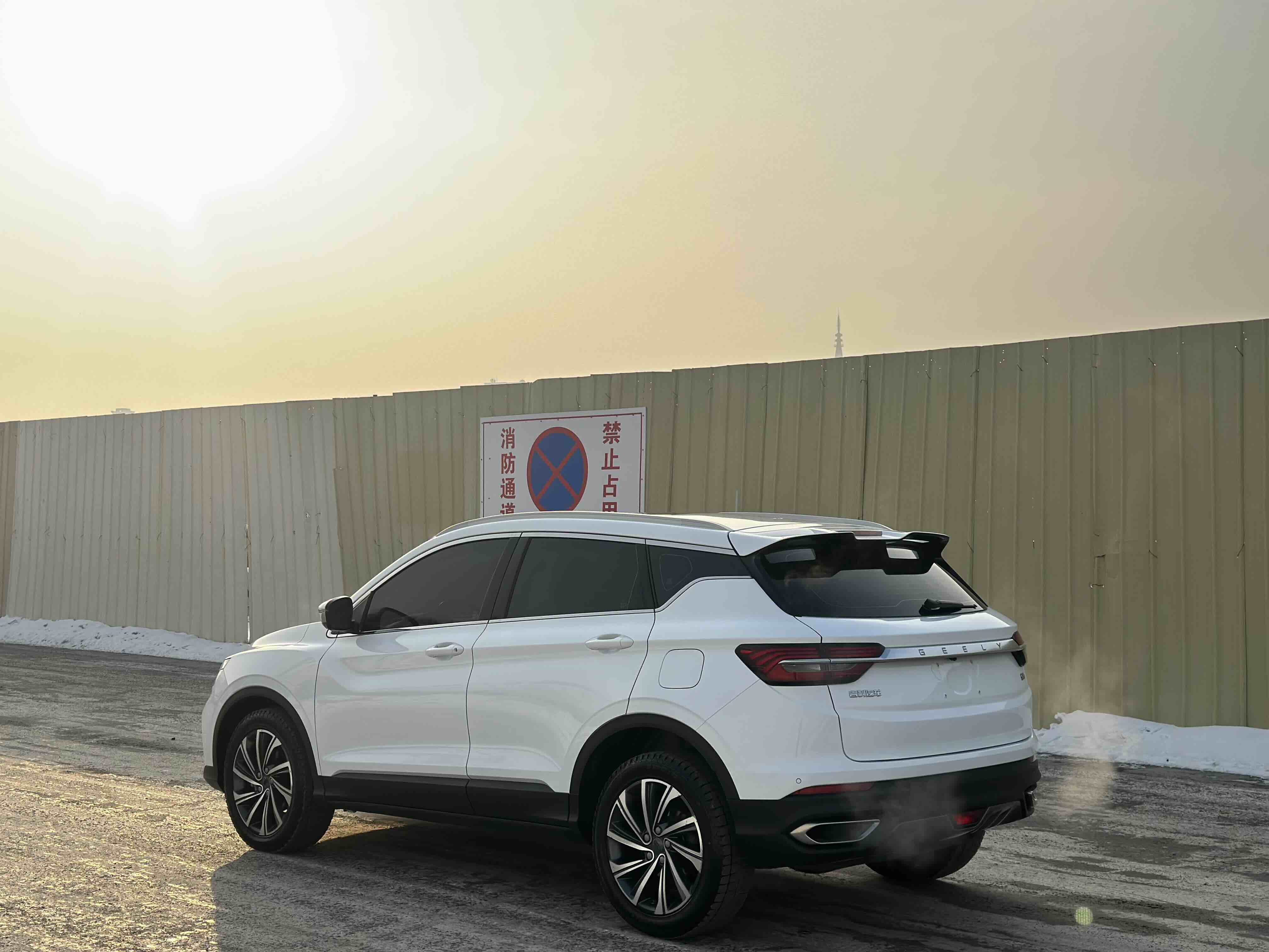 GEELY Coolray 2019 #8 GEELY Coolray 2019 car image #8