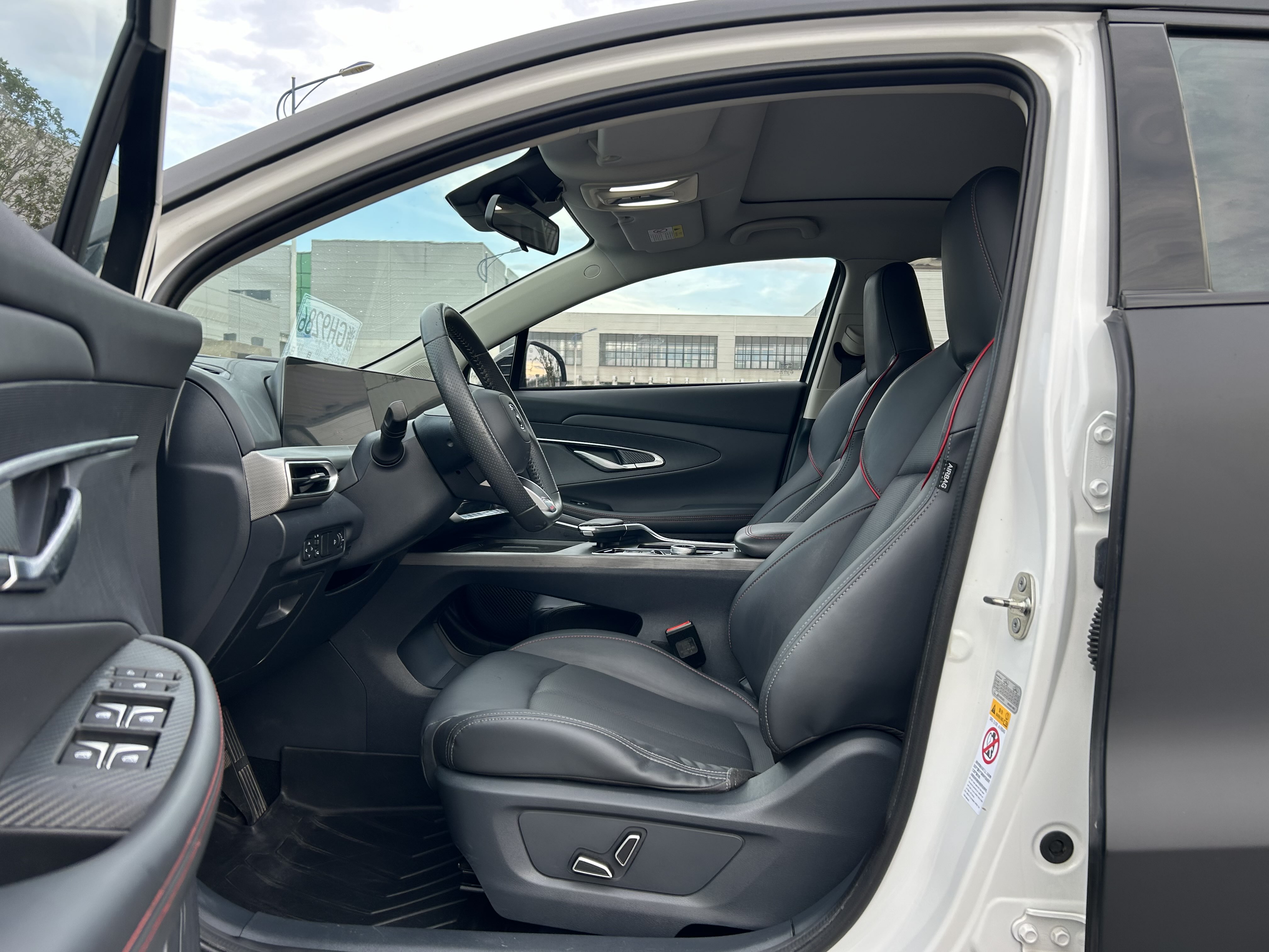 Changan UNI-T 2021 car image #8