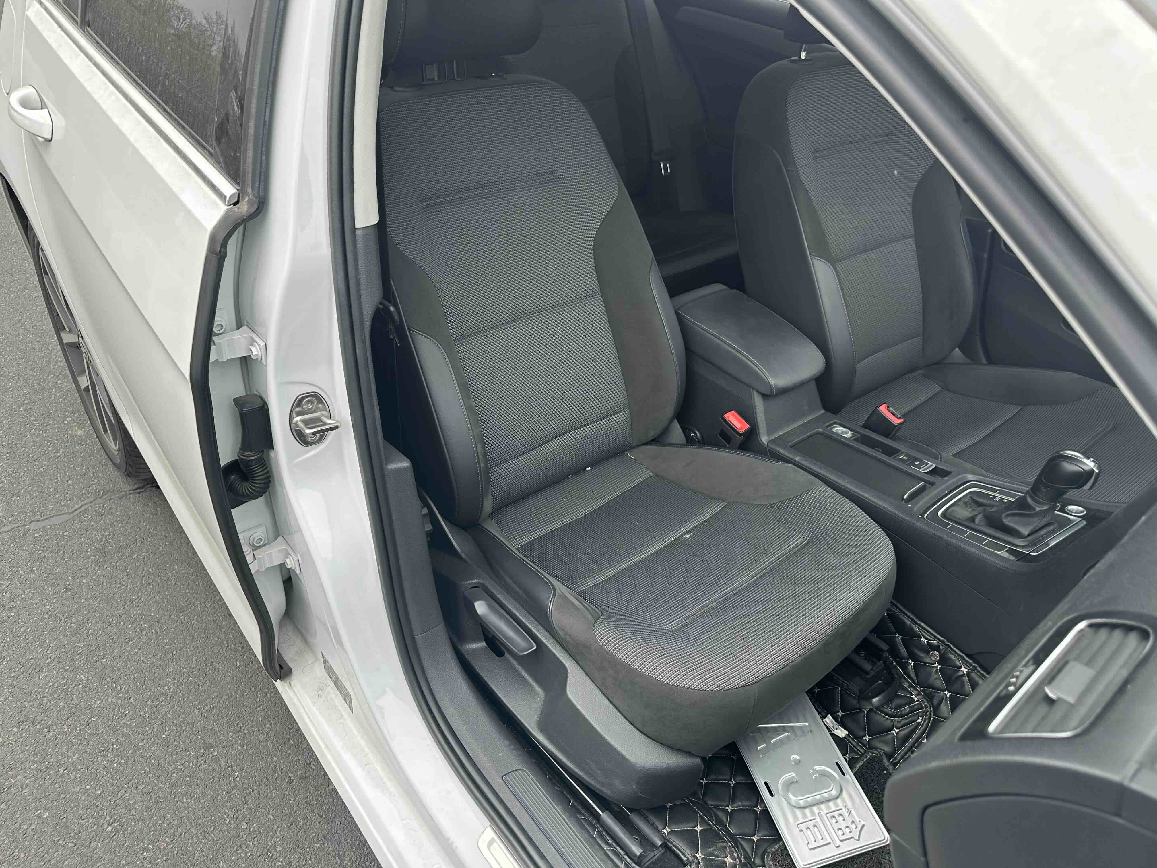 Volkswagen Golf 2020 #8 Volkswagen Golf 2020 car image #8