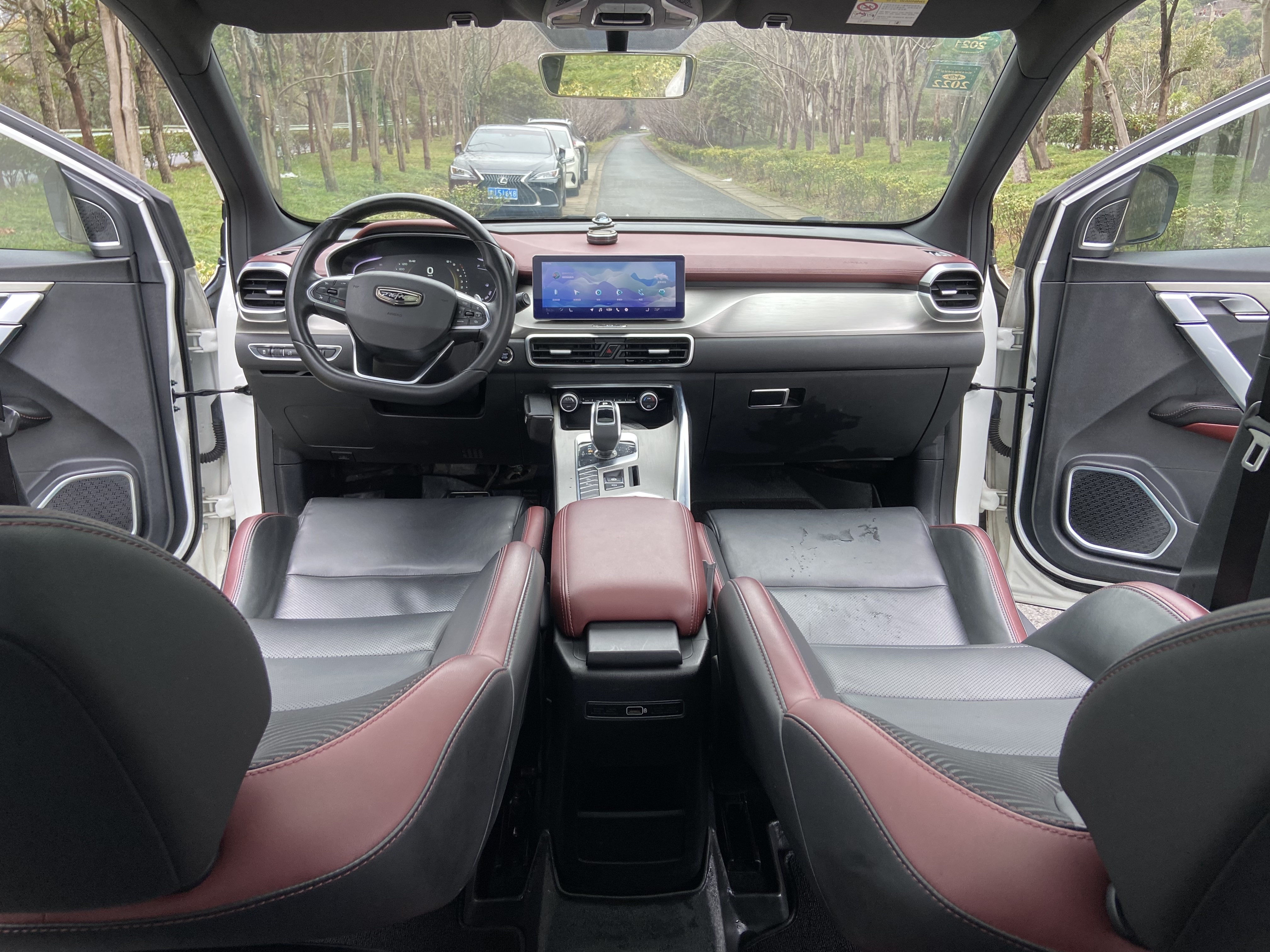 GEELY Coolray 2020 car image #8