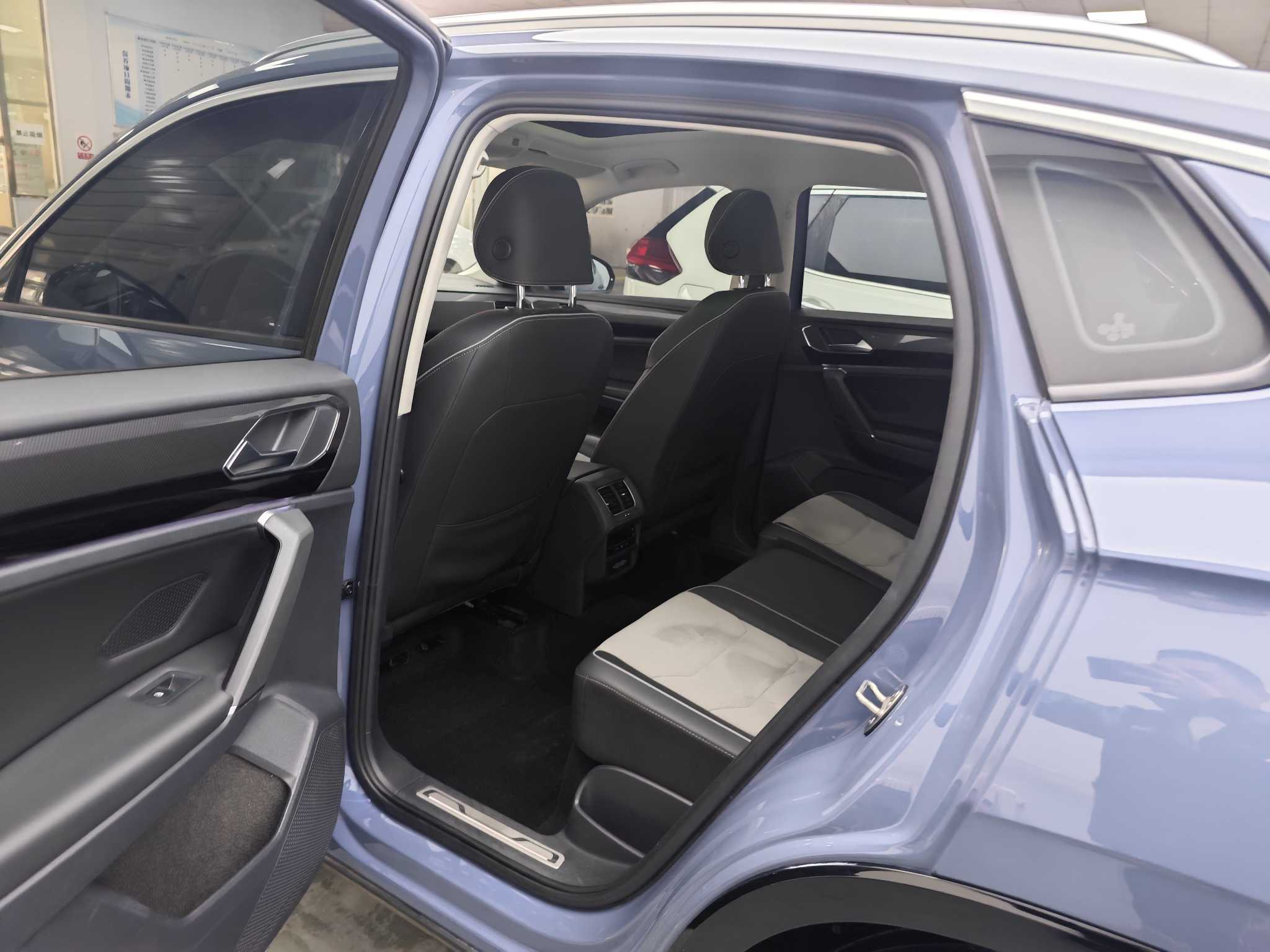 Volkswagen Tayron X 2021 #8 Volkswagen Tayron X 2021 car image #8