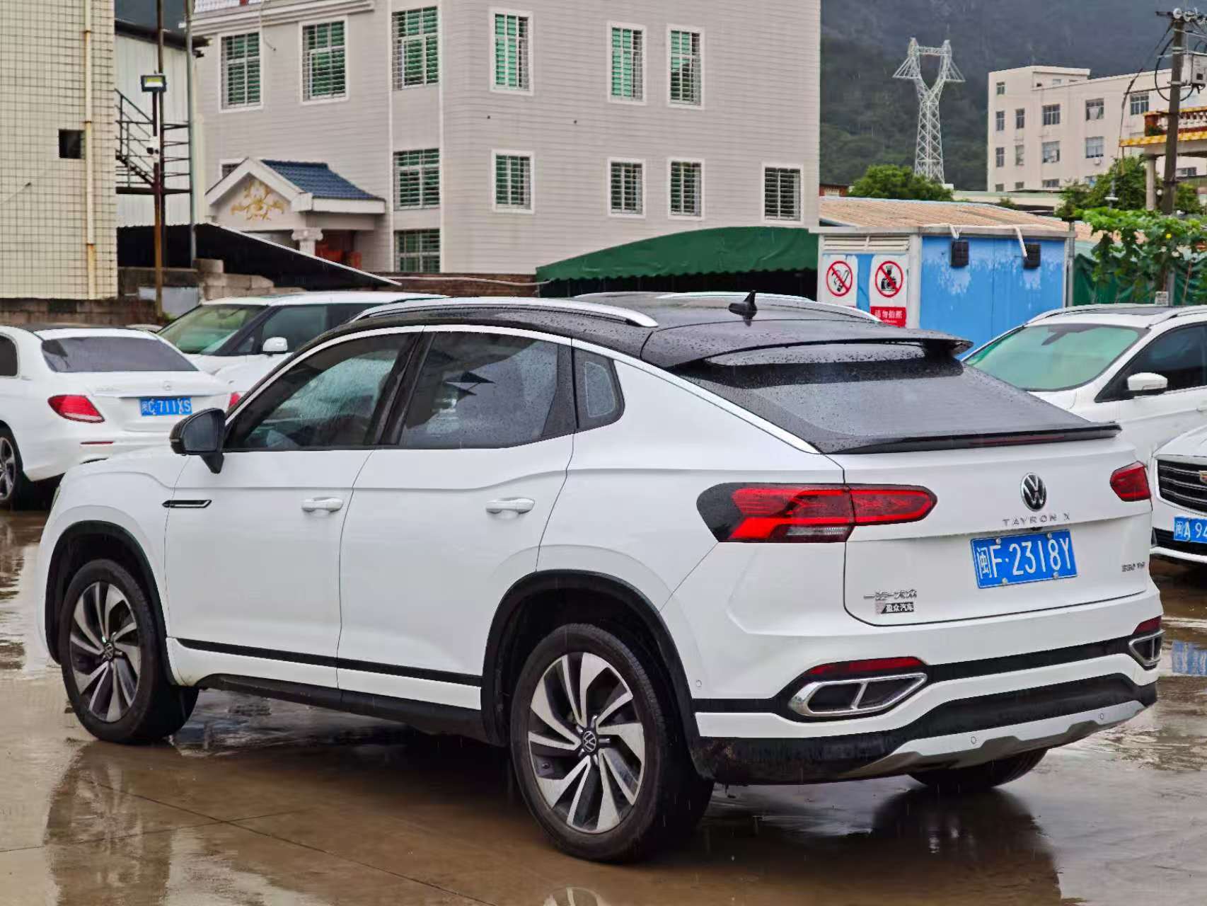 Volkswagen Tayron X 2022 immagine di auto #8