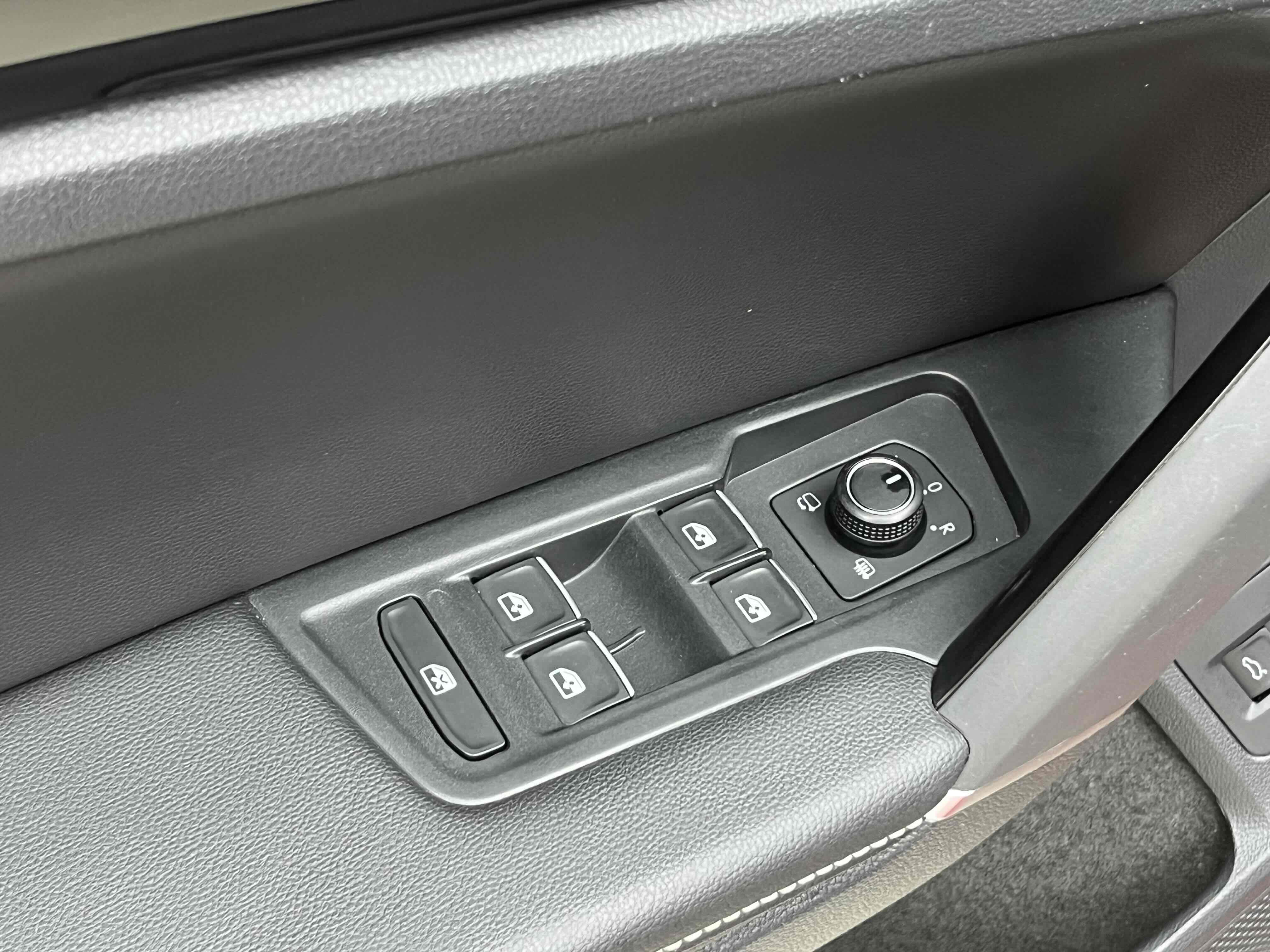 Volkswagen Tayron X 2021 car image #8