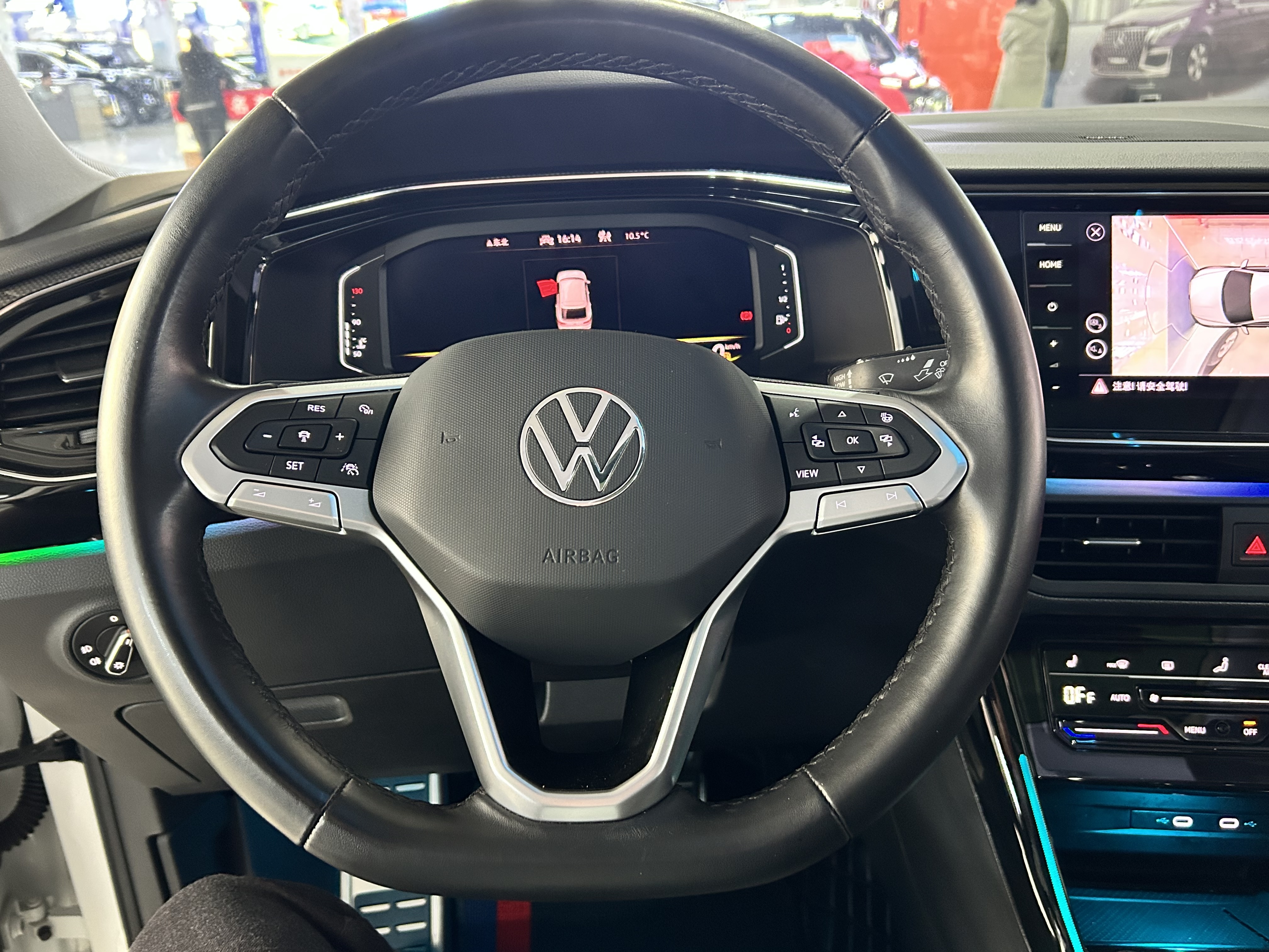 Volkswagen Tayron X 2023 immagine di auto #8