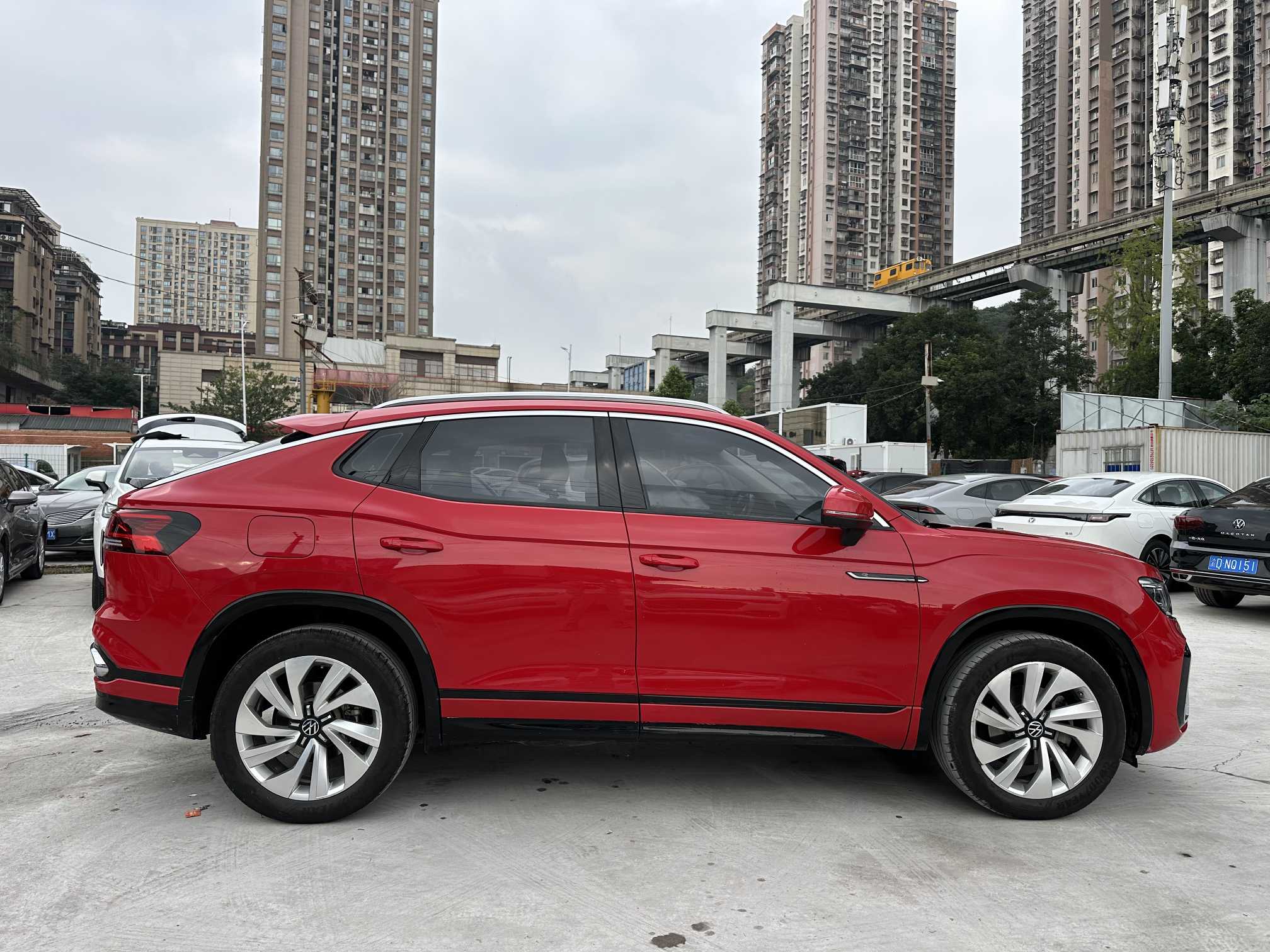 Volkswagen Tayron X 2021 car image #8