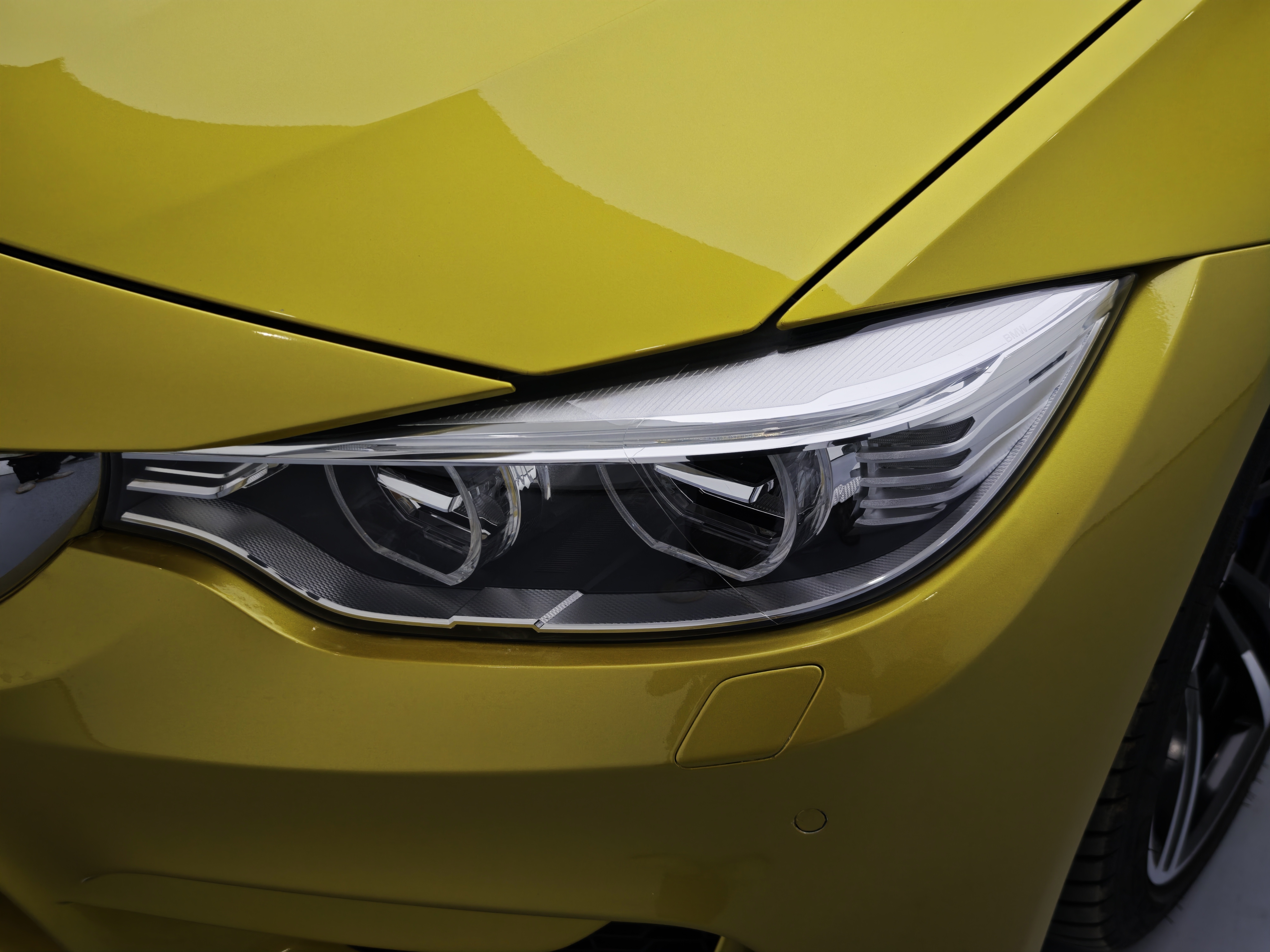 BMW M4 2016 car image #8