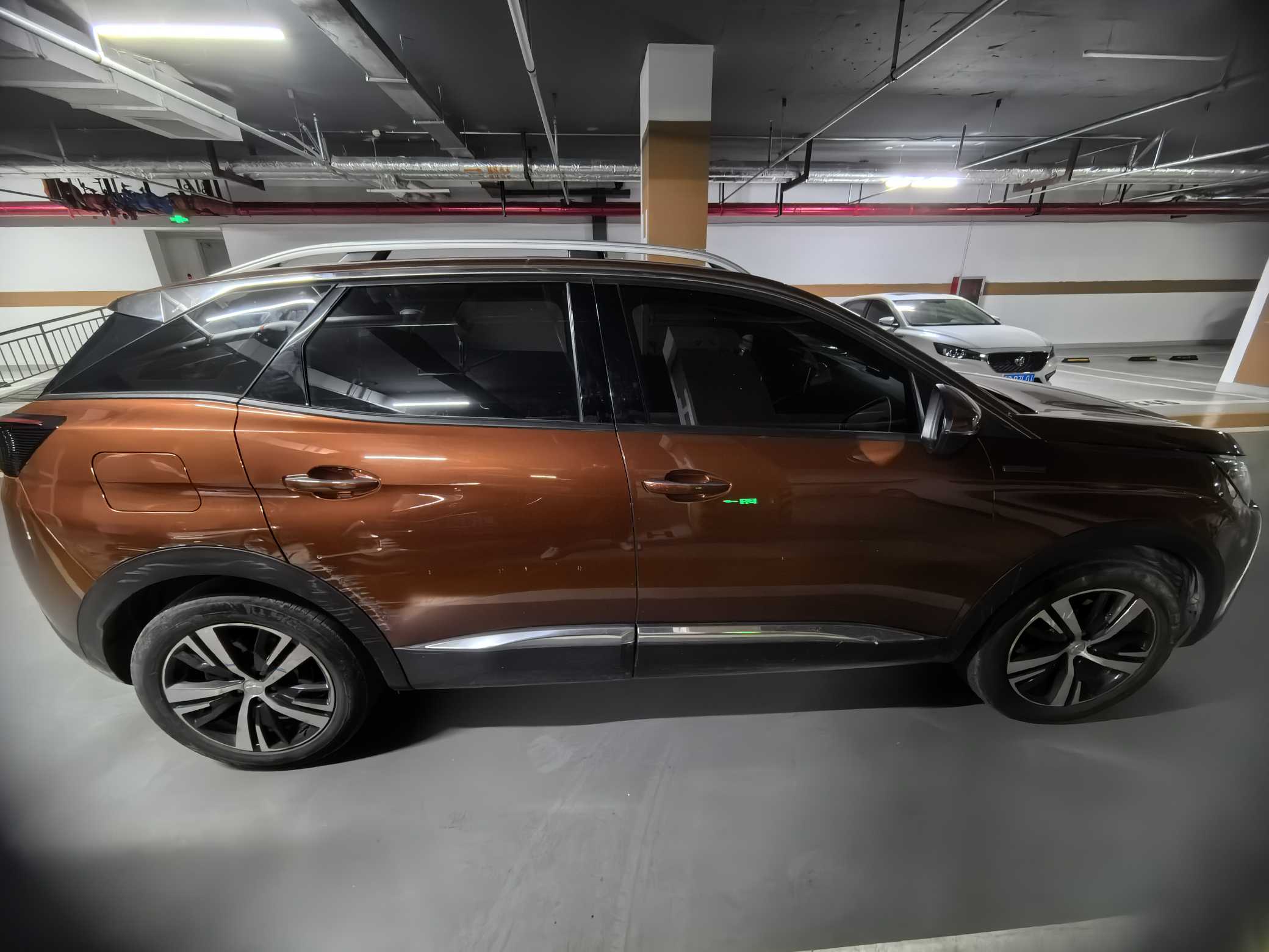 标致 标致4008新能源 2021 汽车图片 #8