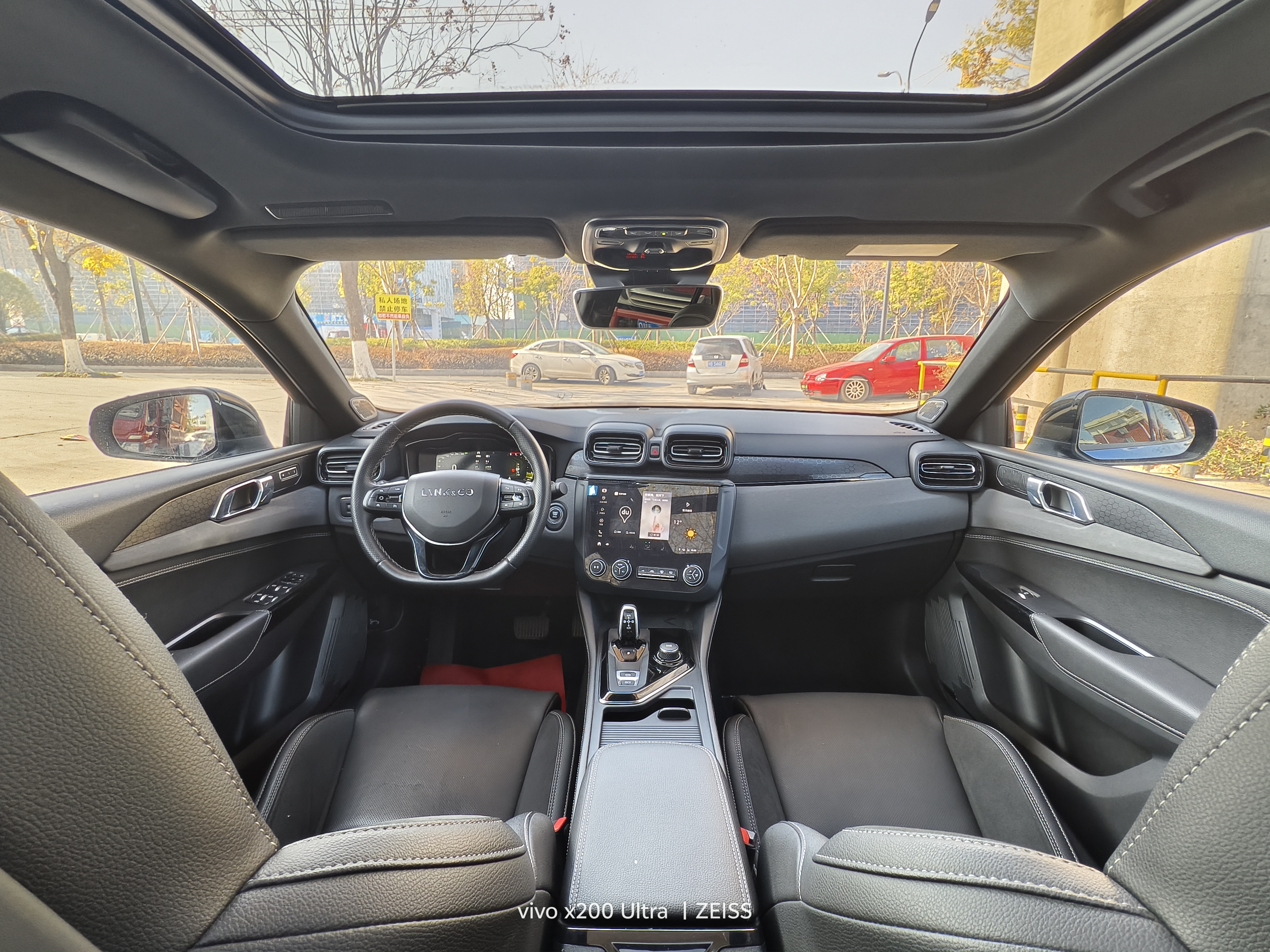Lynk & Co 03 2021 car image #8