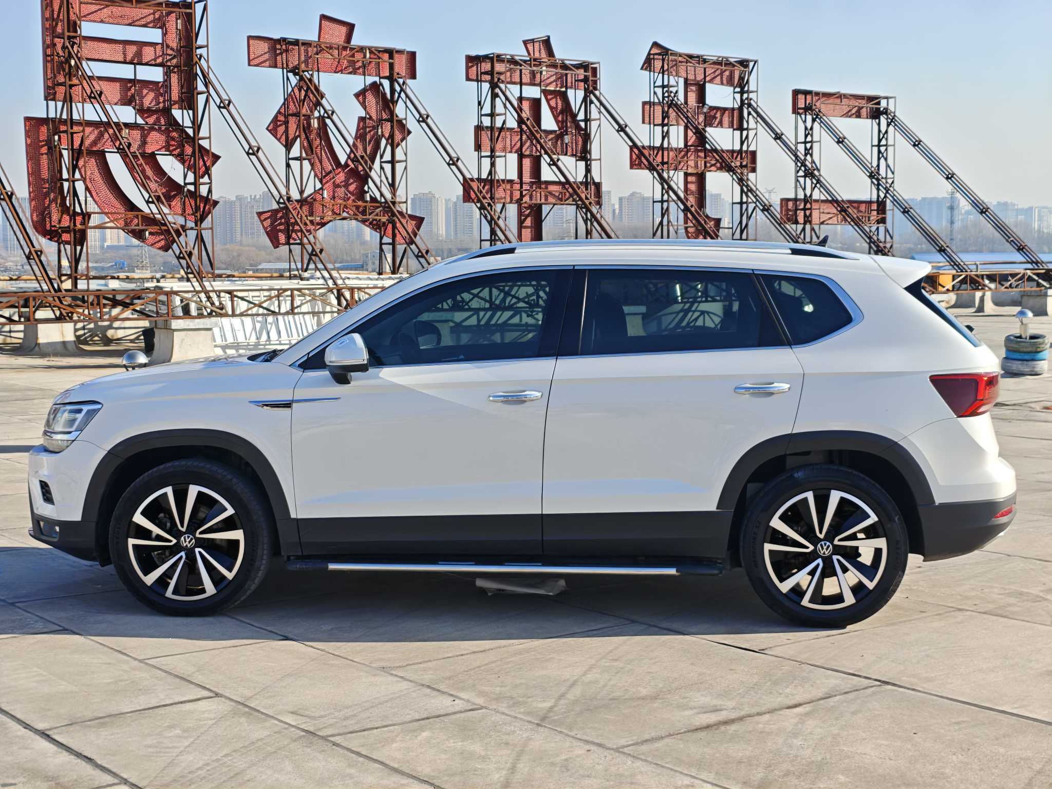 Volkswagen Tharu 2021 car image #8