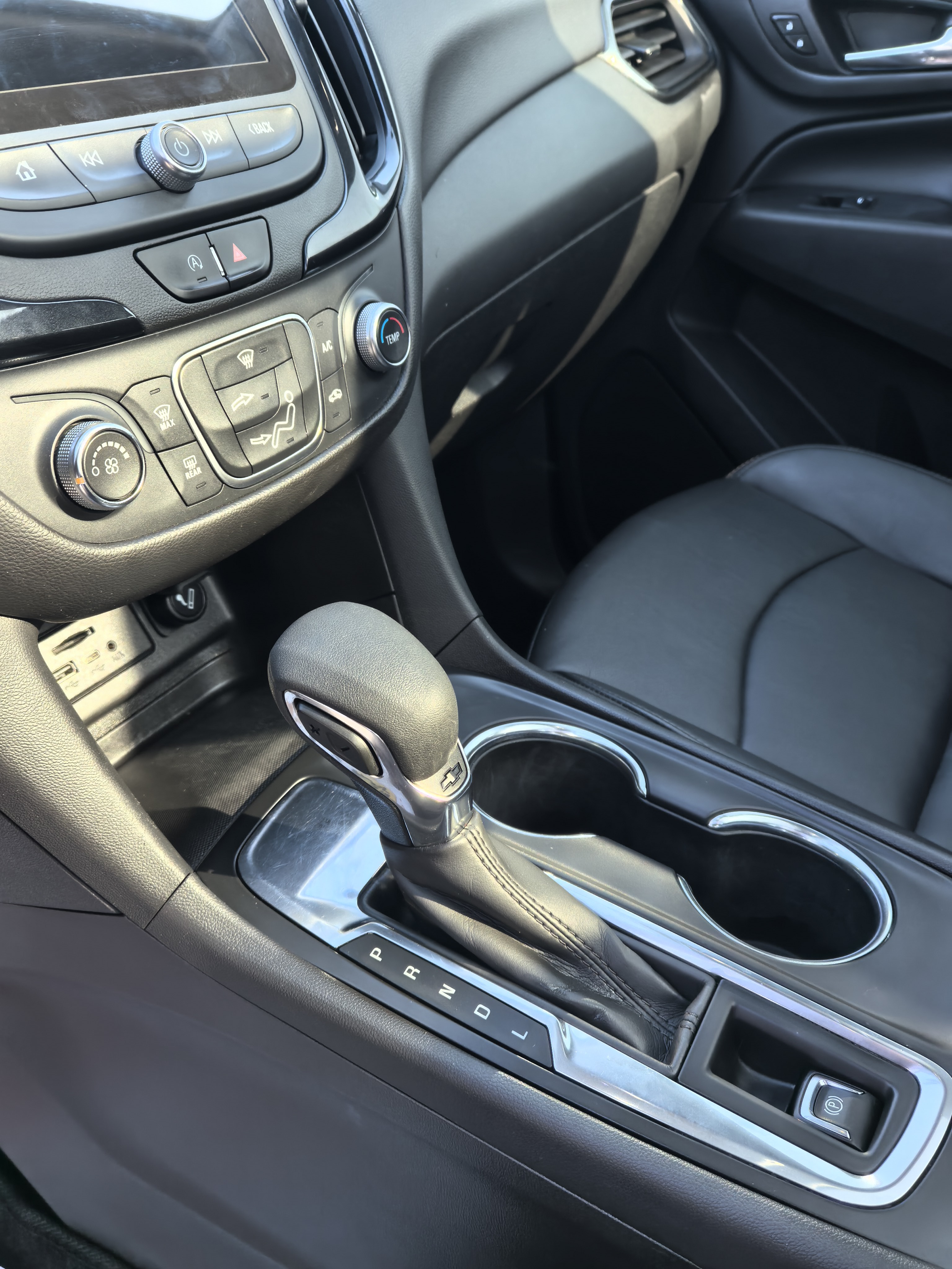 Chevrolet Equinox 2021 car image #8