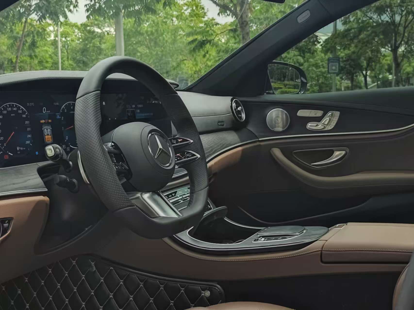 Mercedes-Benz E Class 2021 car image #8