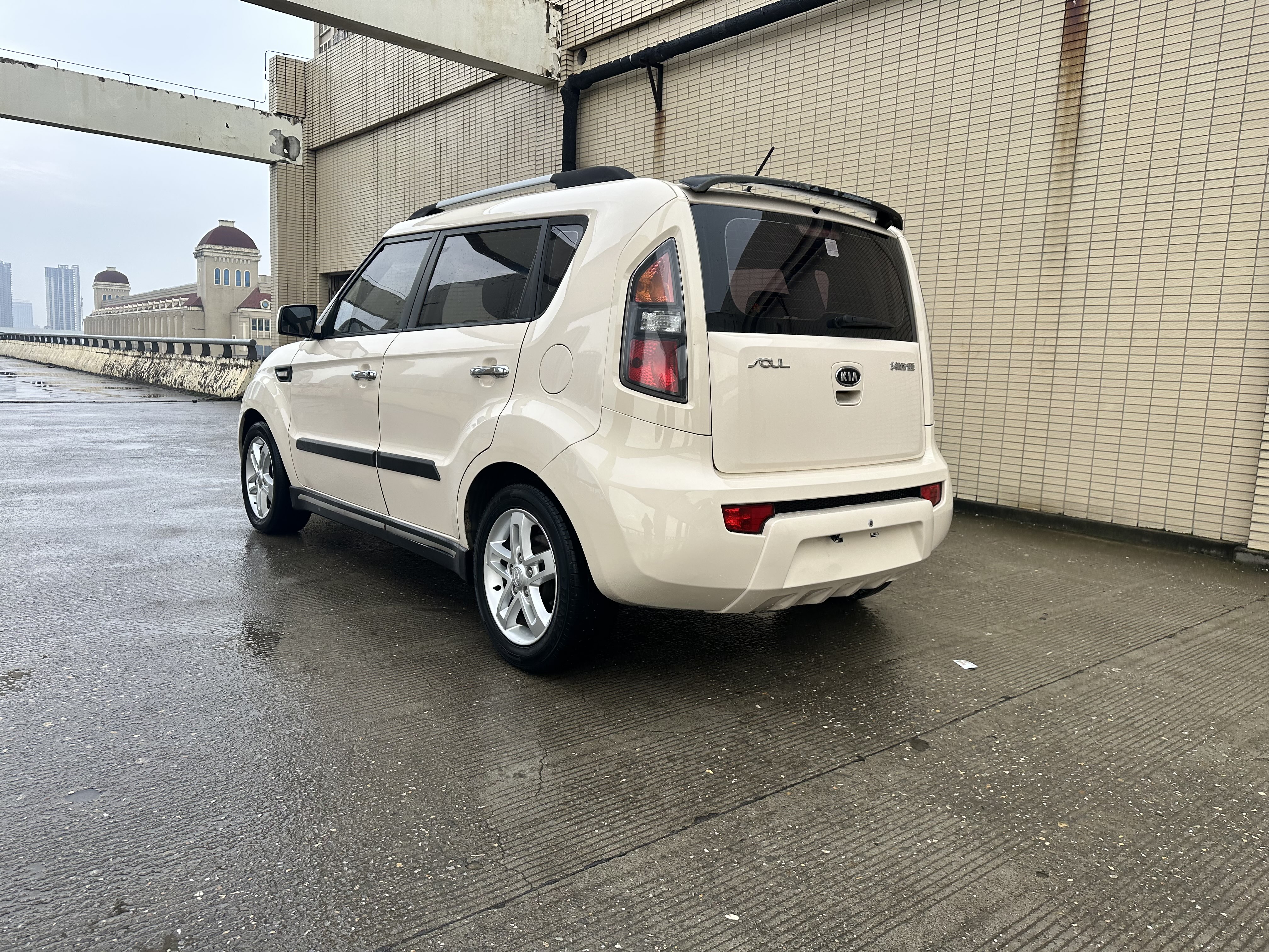 起亚 秀尔 2012 汽车图片 #8