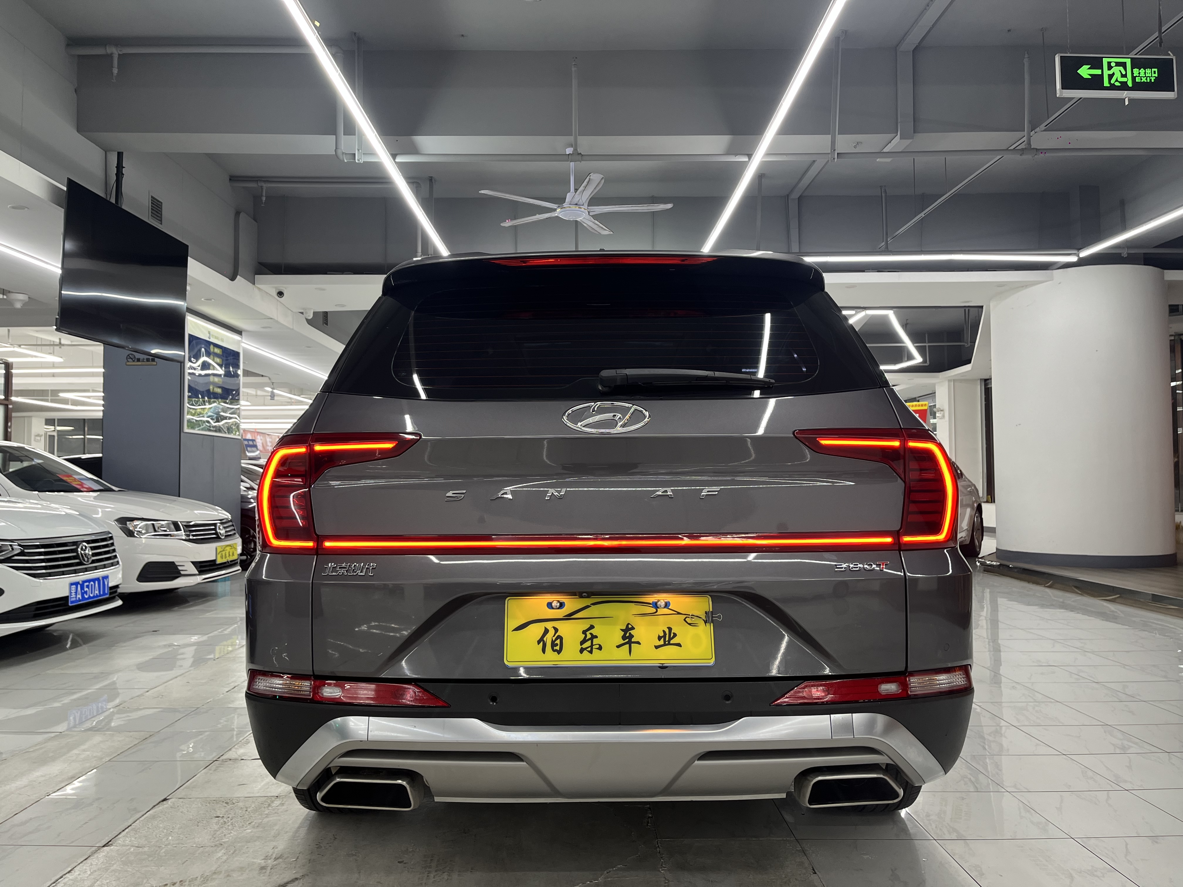 Hyundai Santa Fe 2021 car image #8