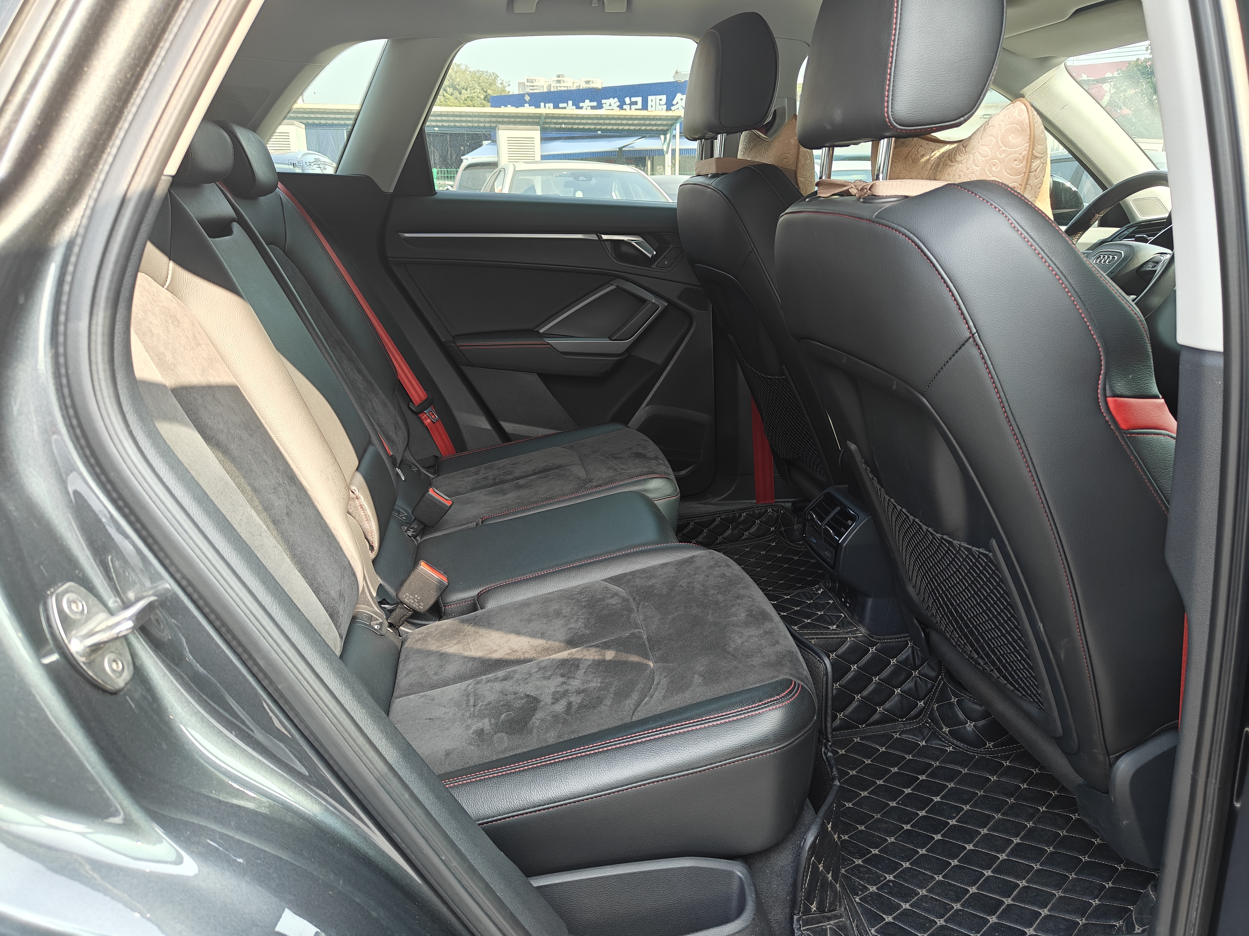 Audi Q3 2020 imagen de coche #8