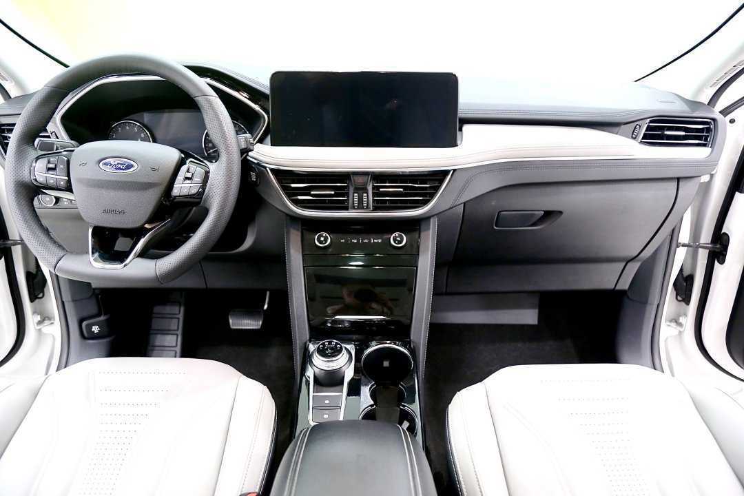 Ford Escape 2022 immagine di auto #8