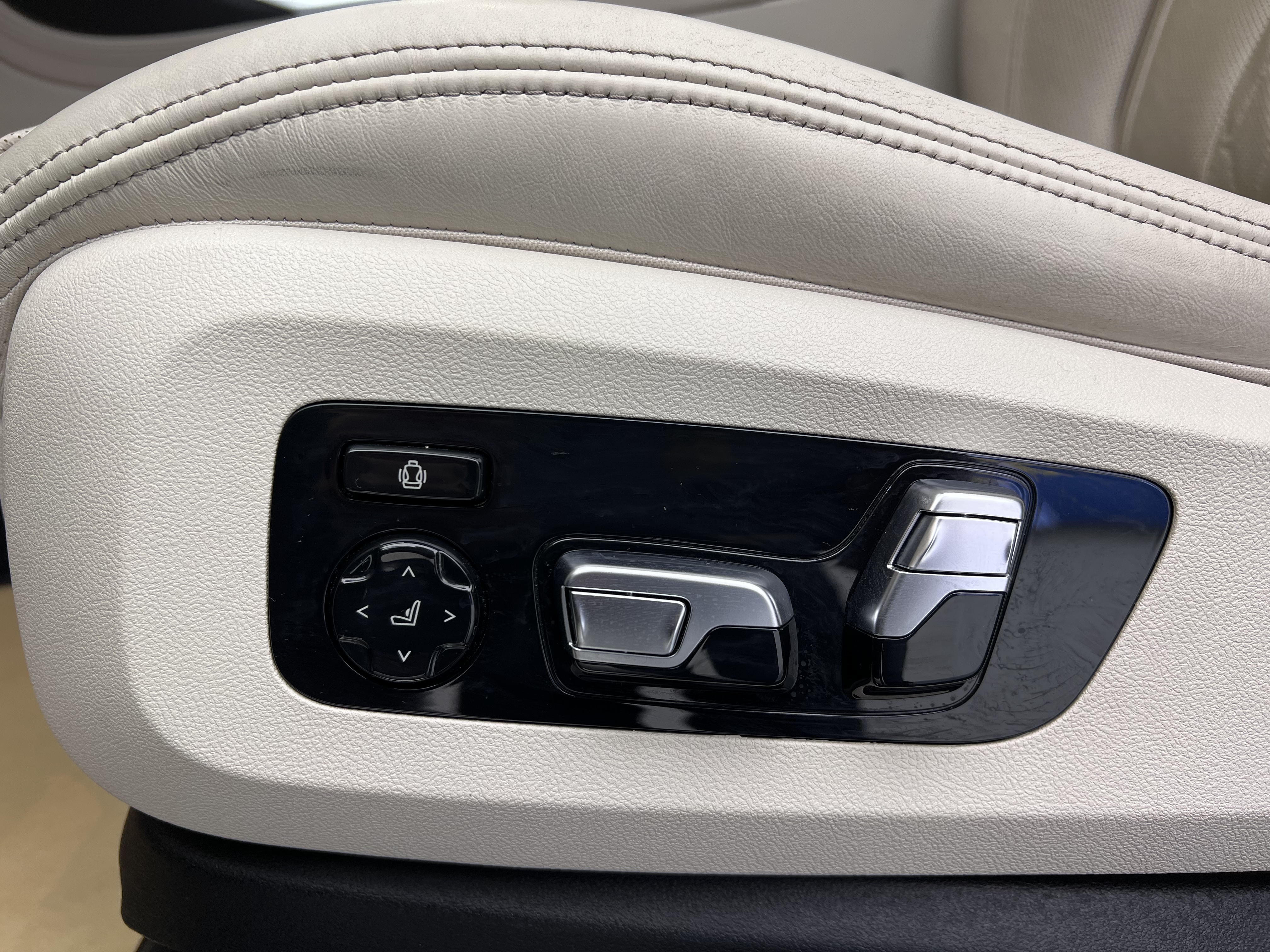 BMW X7 2021 immagine di auto #8