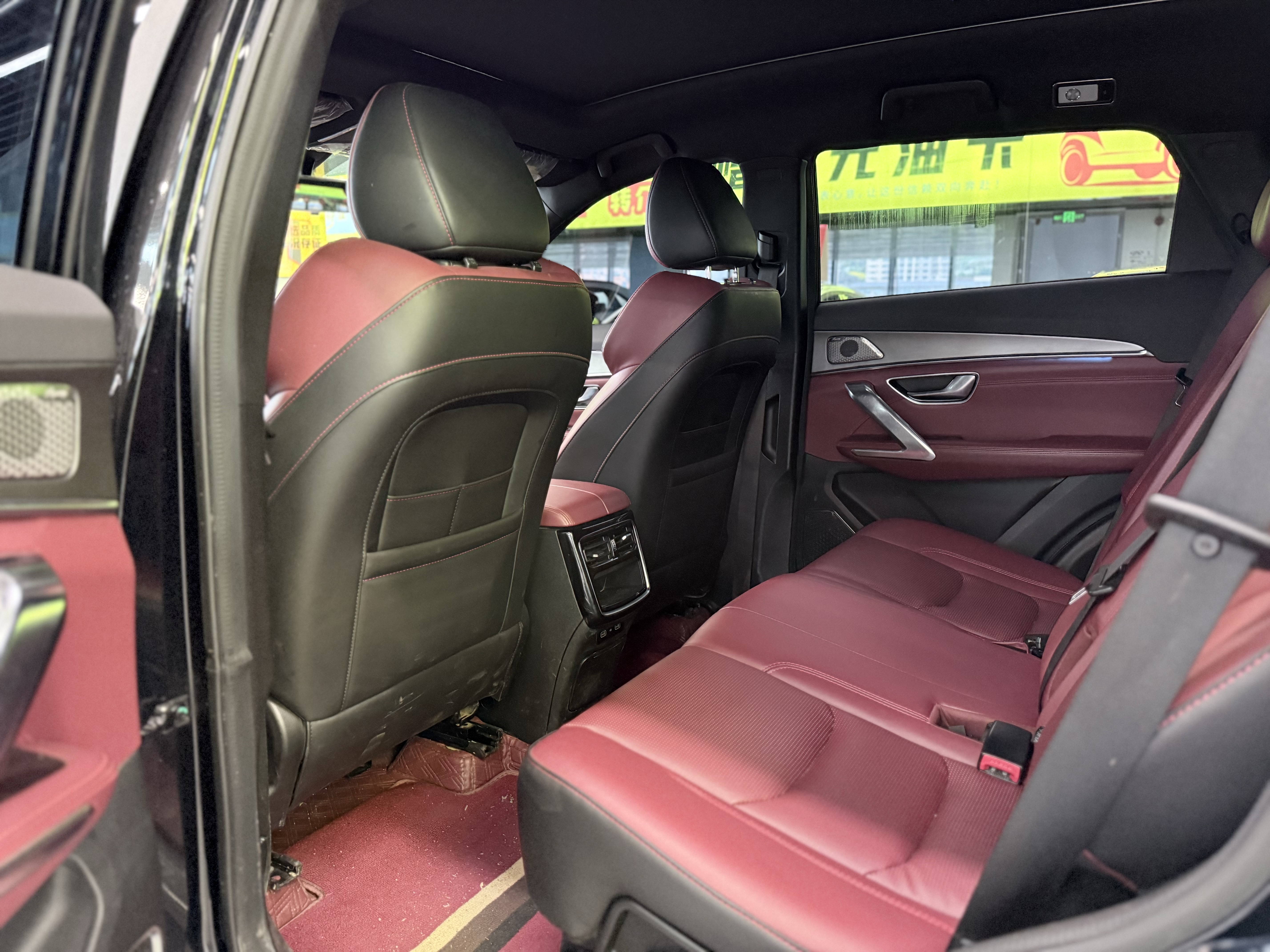 X70 PLUS 2023 #8 X70 PLUS 2023 car image #8