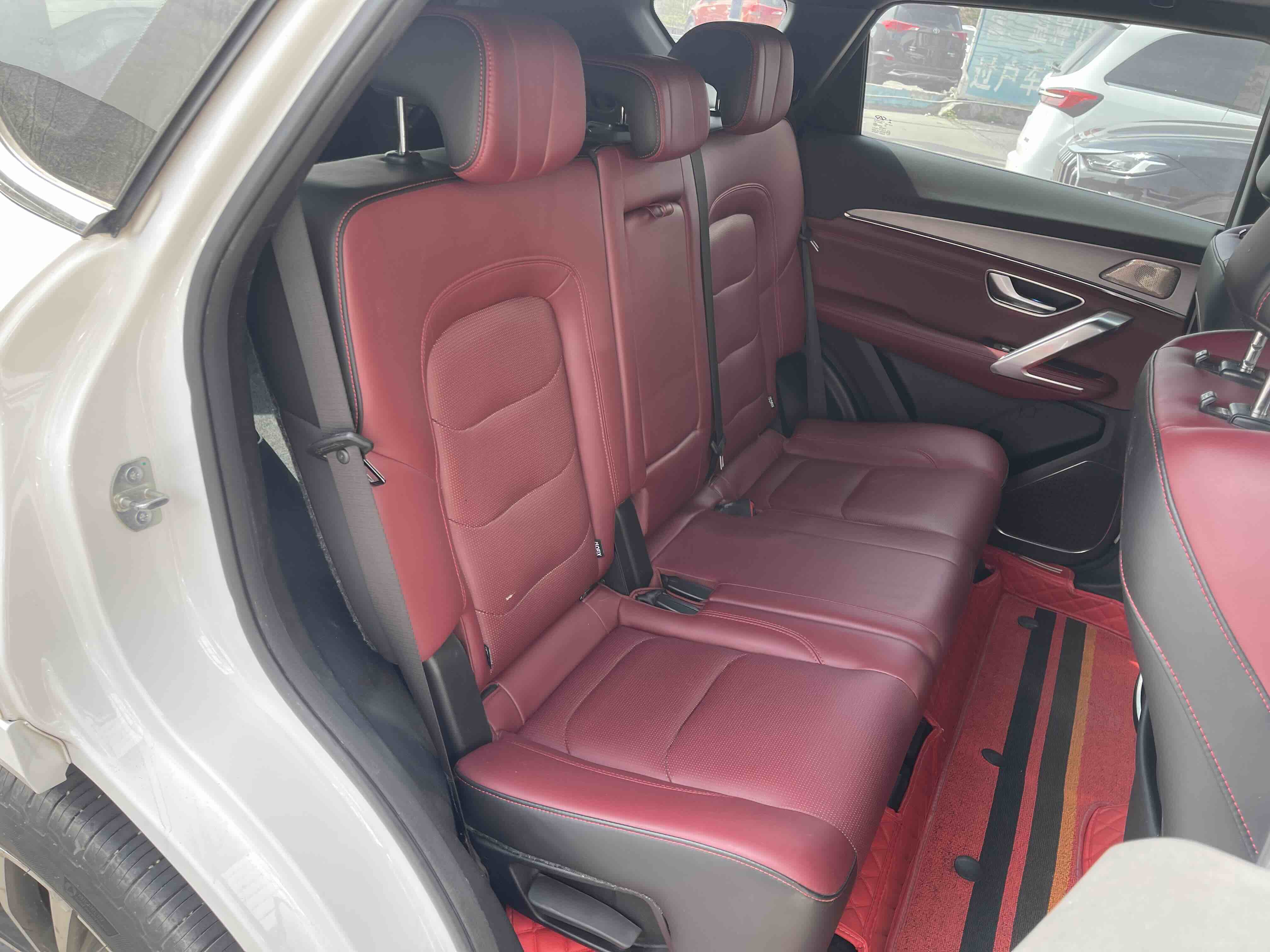 X70 PLUS 2021 car image #8