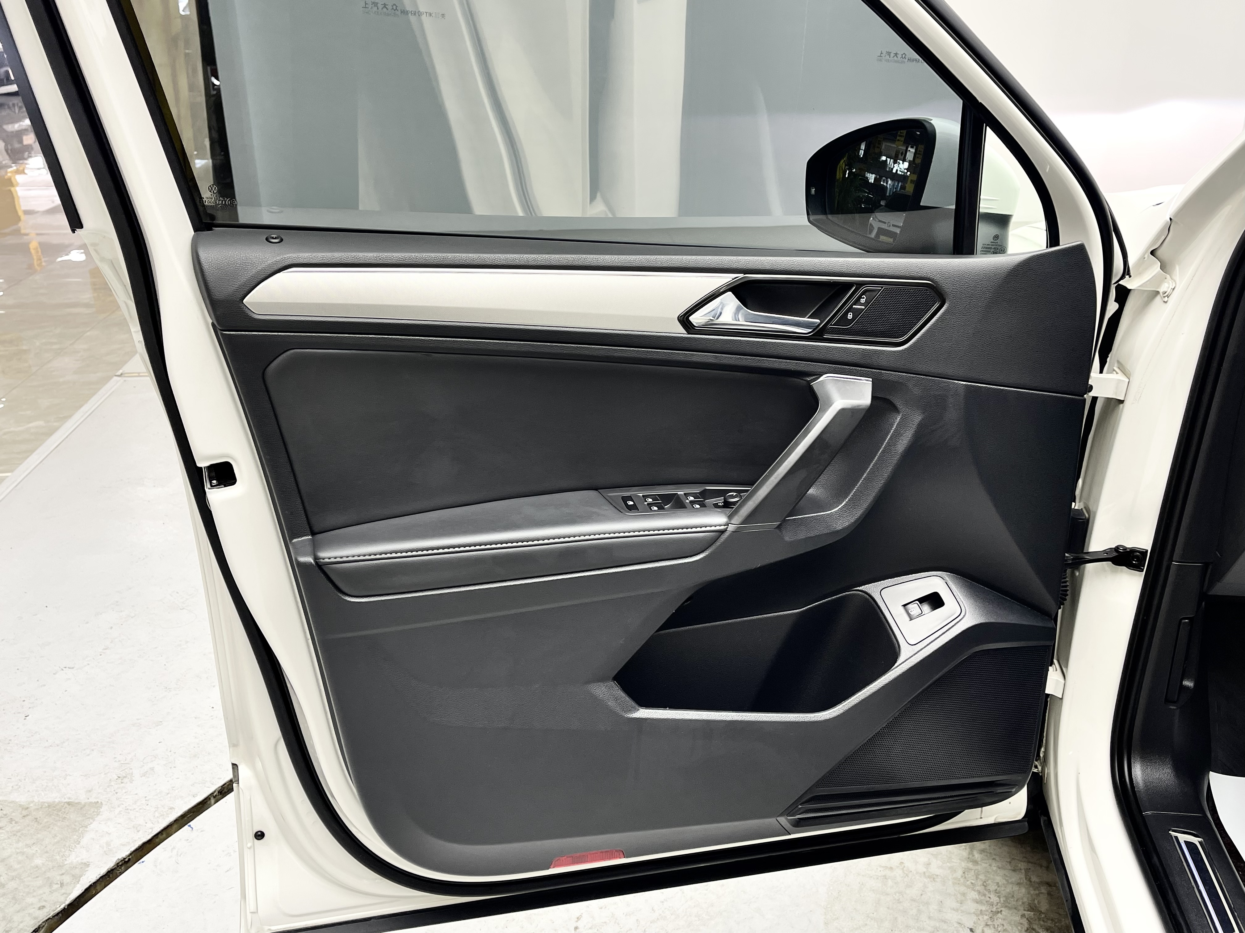 Volkswagen Tiguan L New Energy 2021 imagen de coche #8