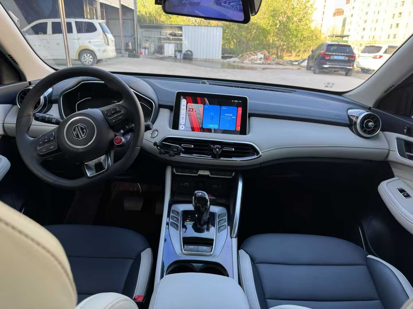 MG Pilot 2021 car image #8