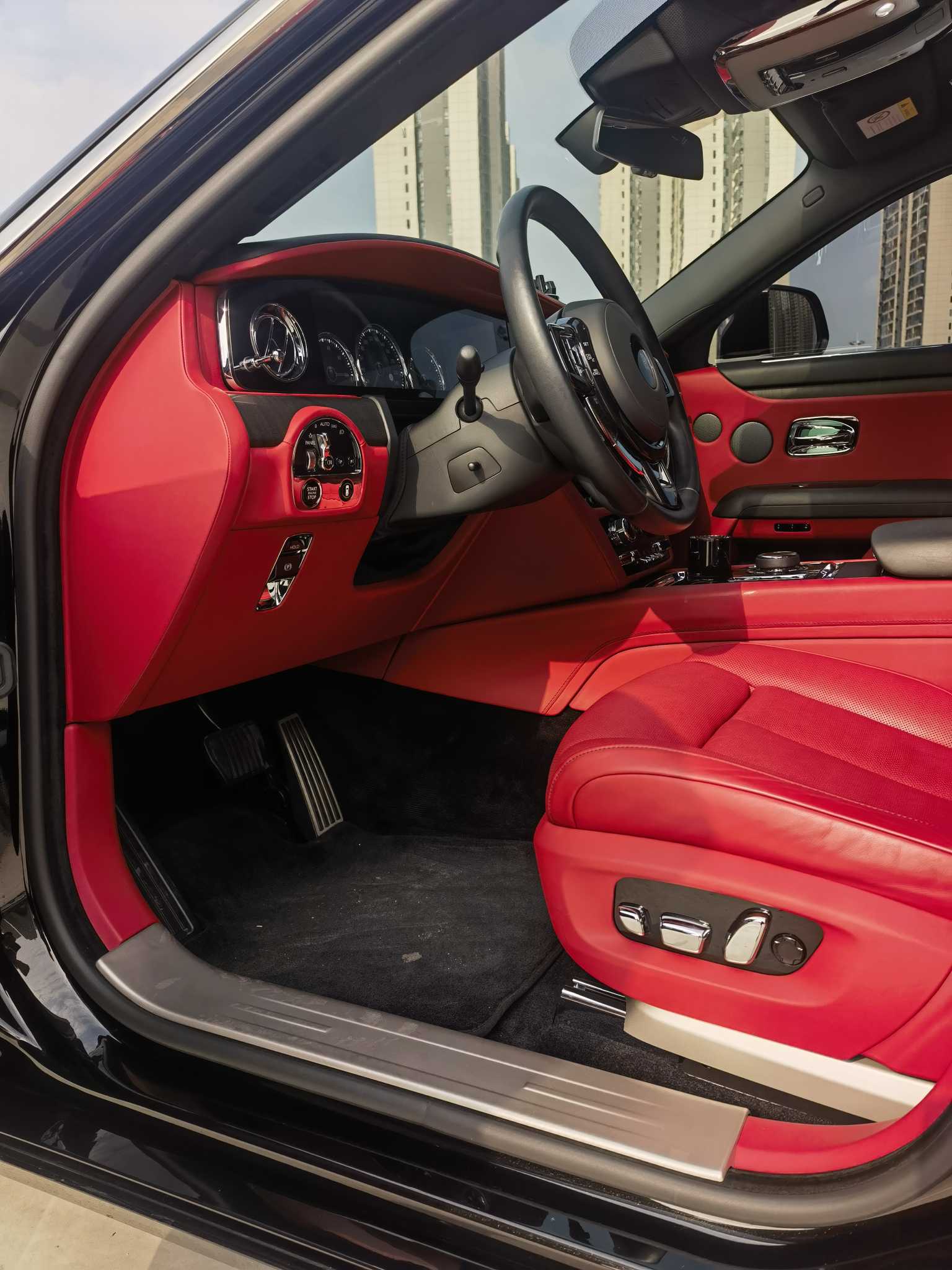 劳斯莱斯 古思特 2021 汽车图片 #8